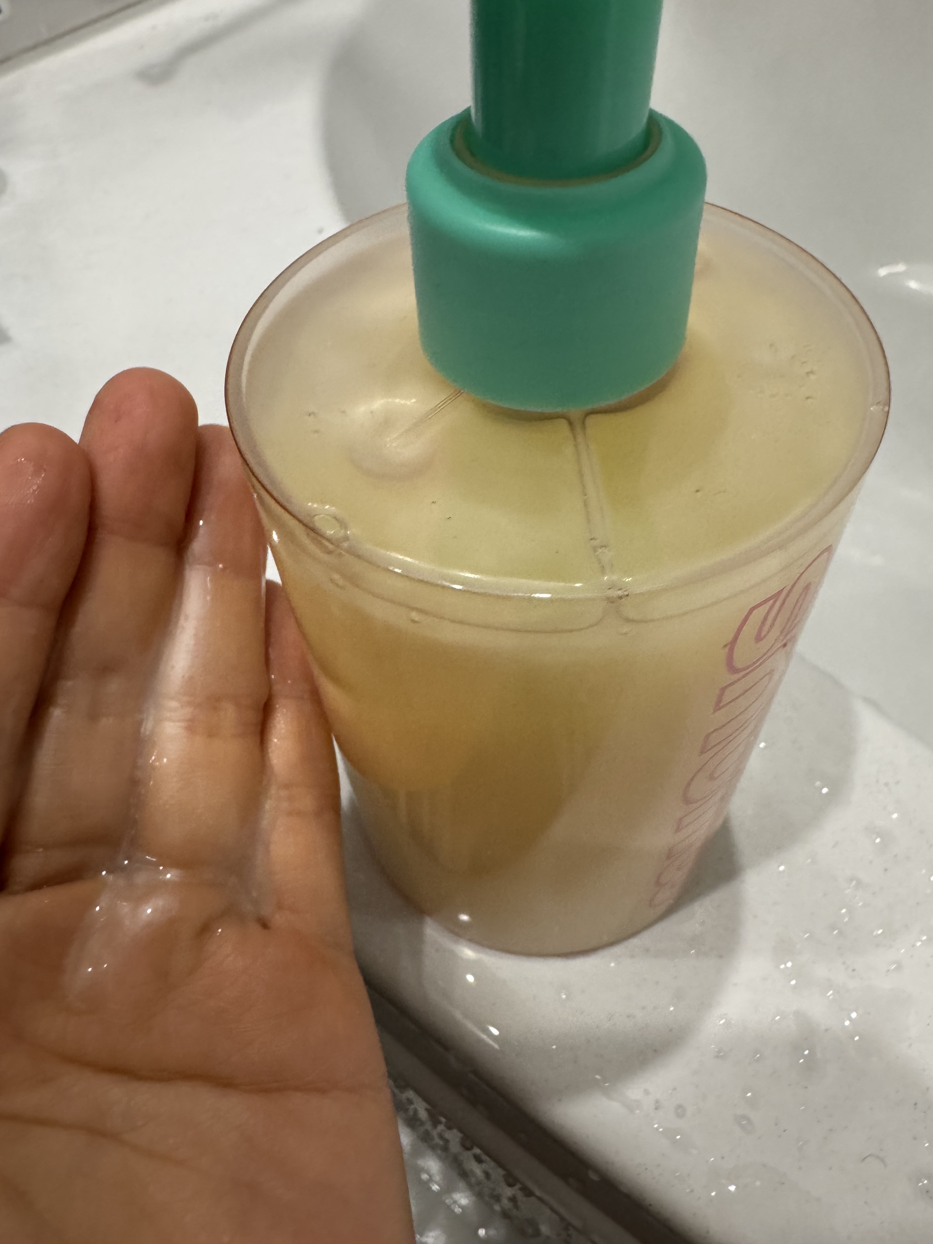 サマーダーンシマーボディーウォッシュ/munus/ボディソープを使ったクチコミ（2枚目）