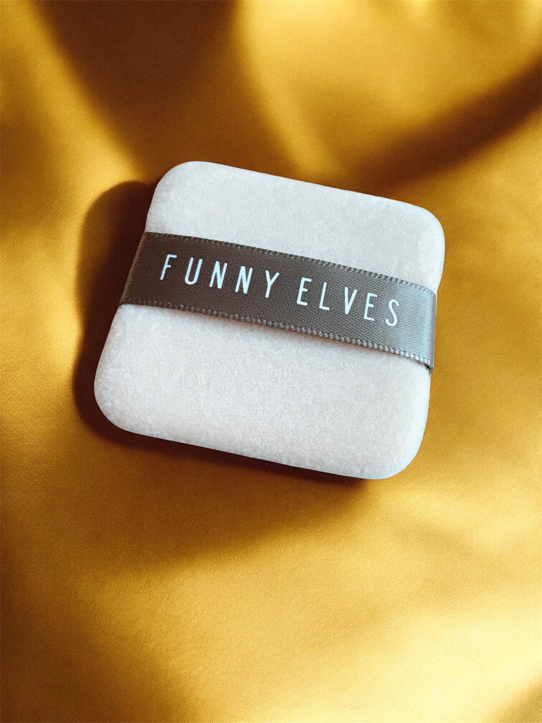 ネビュラ プレストパウダー/FUNNY ELVES方里/プレストパウダーを使ったクチコミ（3枚目）