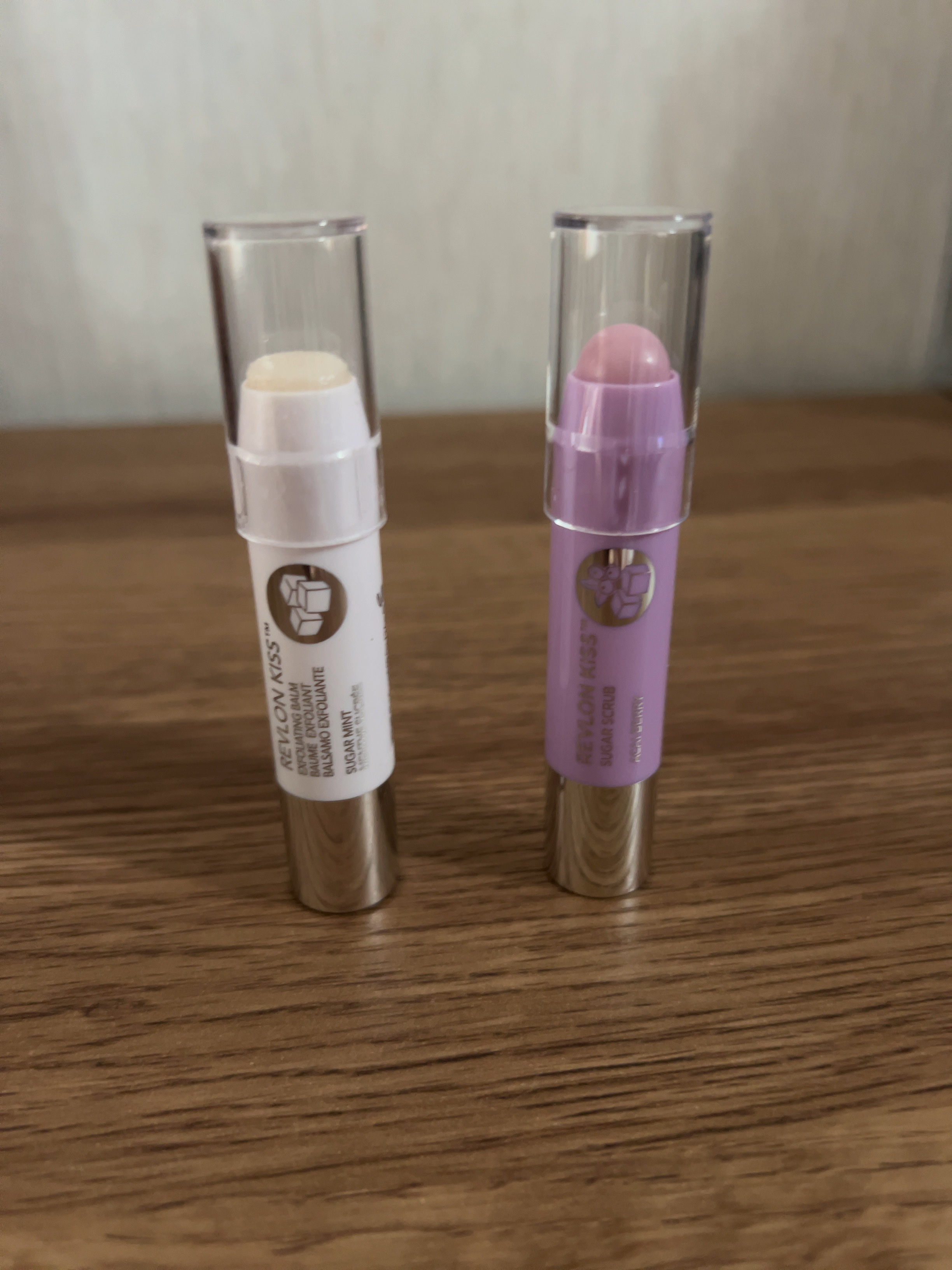 レブロン キス シュガー スクラブ 117 アサイー ベリー/REVLON/リップスクラブを使ったクチコミ（2枚目）