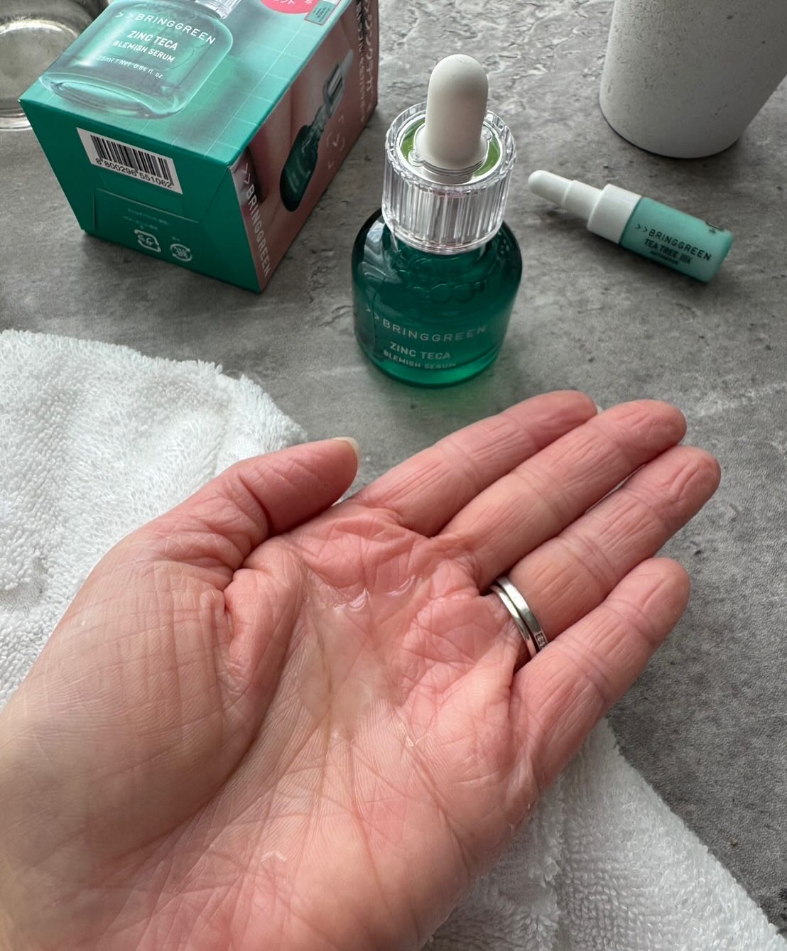 ジンクテカBセラムセット/BRING GREEN/スキンケアキットを使ったクチコミ（3枚目）