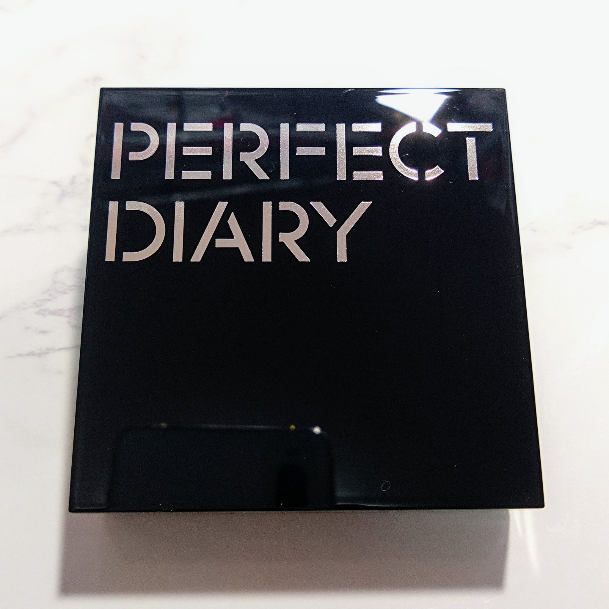 トランスルーシェント ブルーリング セッティング パウダー/PERFECT DIARY/プレストパウダーを使ったクチコミ（2枚目）
