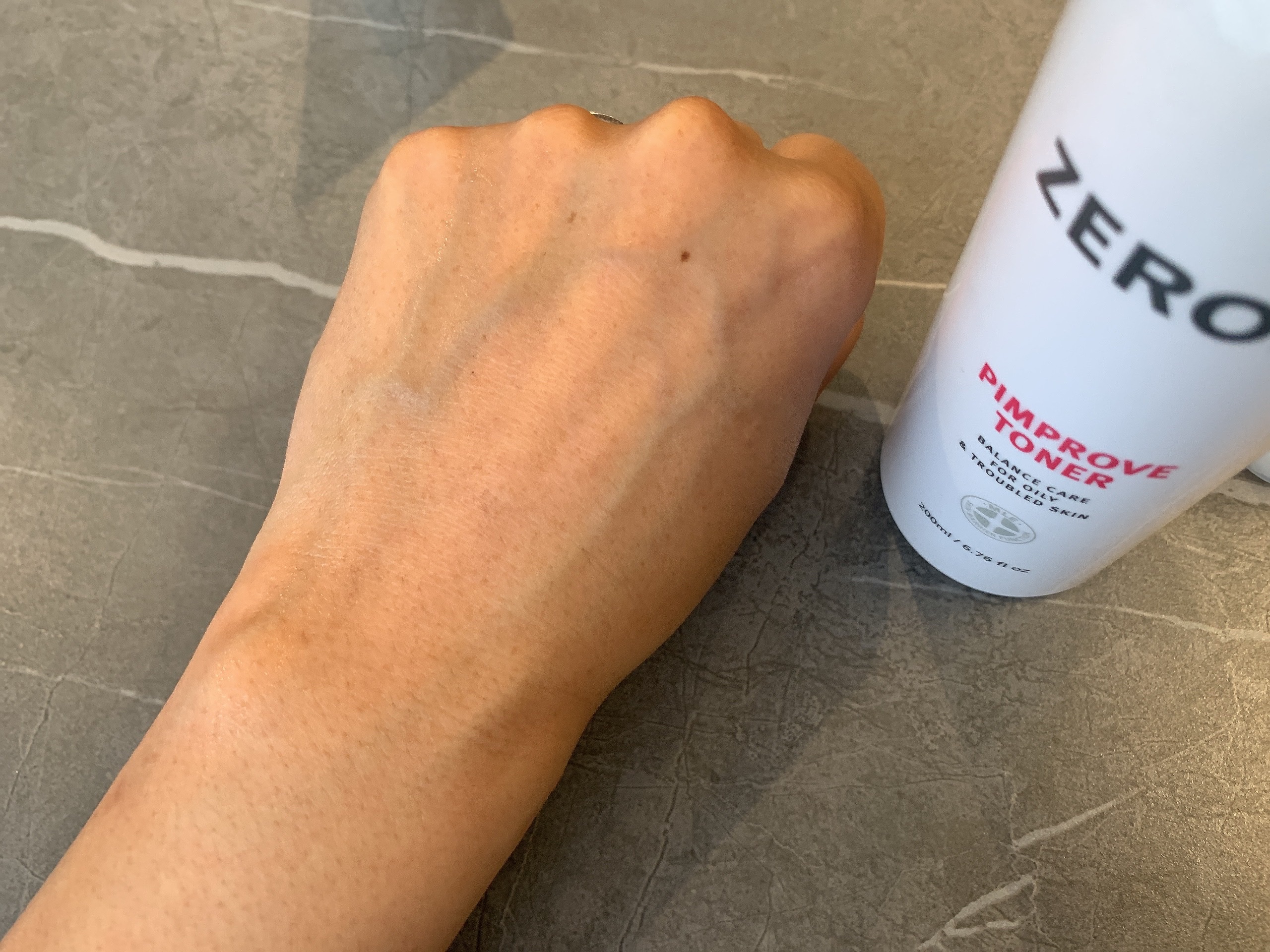 ピンプローブモイスチャーライザー/ZEROID/フェイスクリームを使ったクチコミ（3枚目）