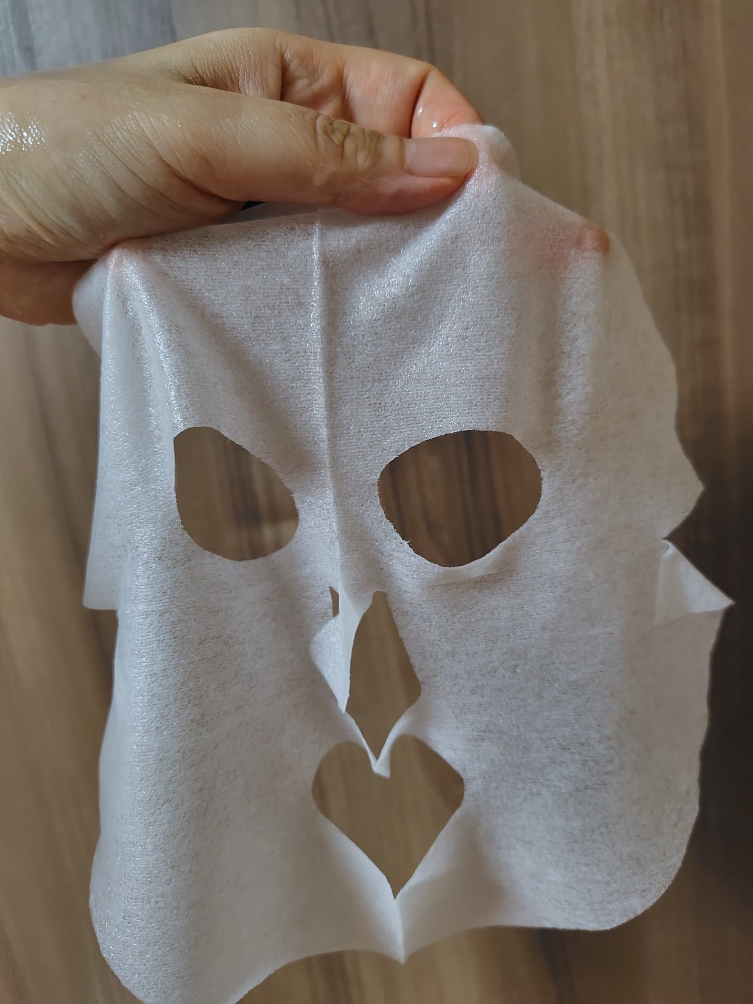 ヴィーガニア　ナイアシンアミド×レチノール/i-samu/シートマスク・パックを使ったクチコミ（2枚目）