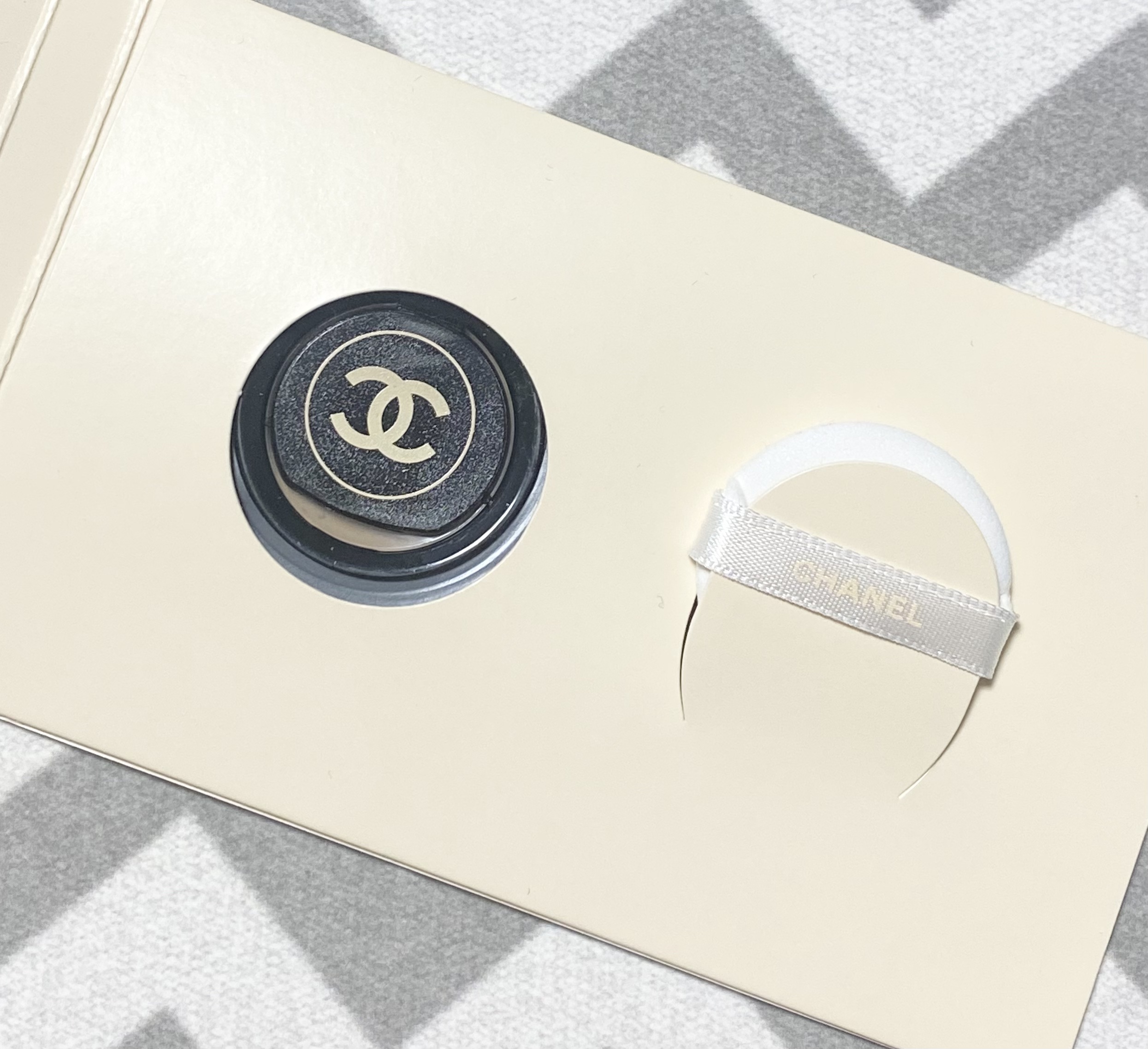 CHANEL レ ベージュ ヘルシー グロウクッションのクチコミ「CHANEL
レ ベージュ ヘルシー グロウクッション
B10

どんな光の下でも、ナチュラル.....」（2枚目）