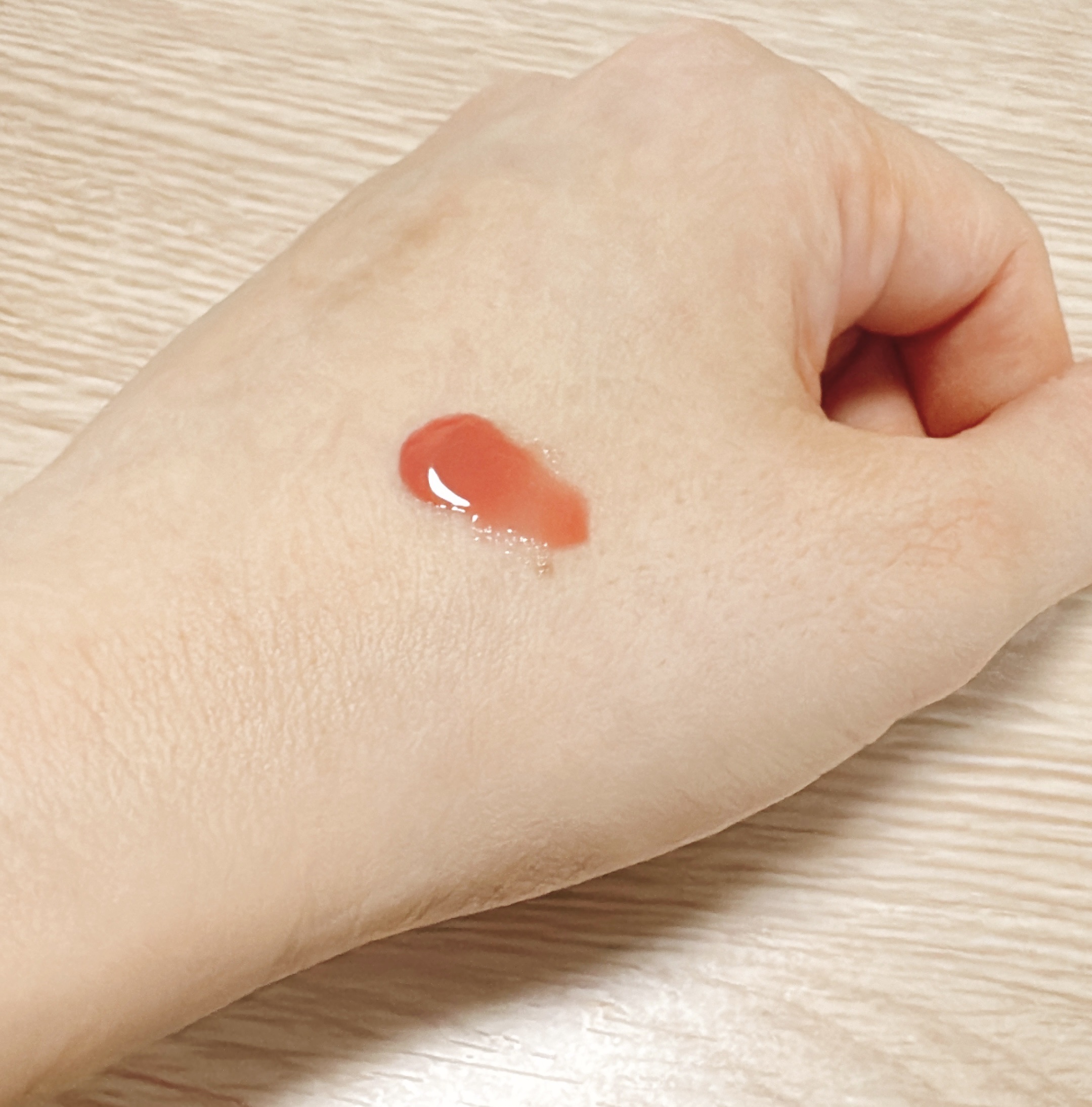 グレイズ ティントリップセラム ピーチグレイズ/LANEIGE/リップ美容液を使ったクチコミ（3枚目）