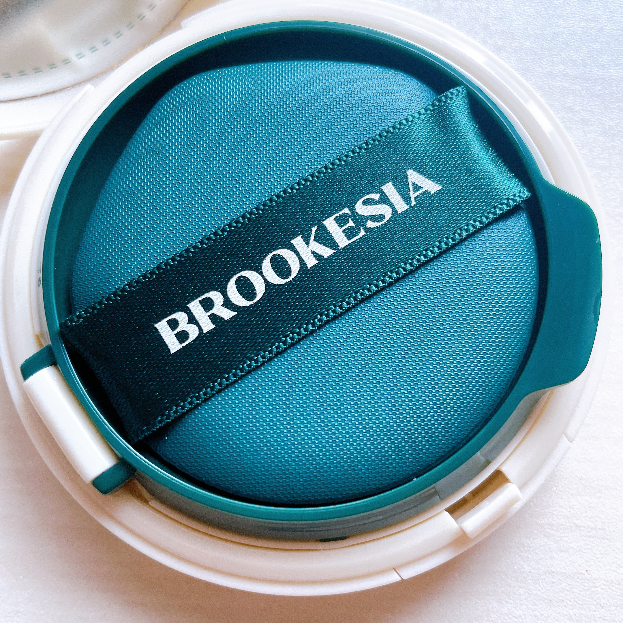 スキンエンハンサー コンパクトクッション（グロー) #3 ディープベージュ/BROOKESIA/クッションファンデーションを使ったクチコミ（2枚目）