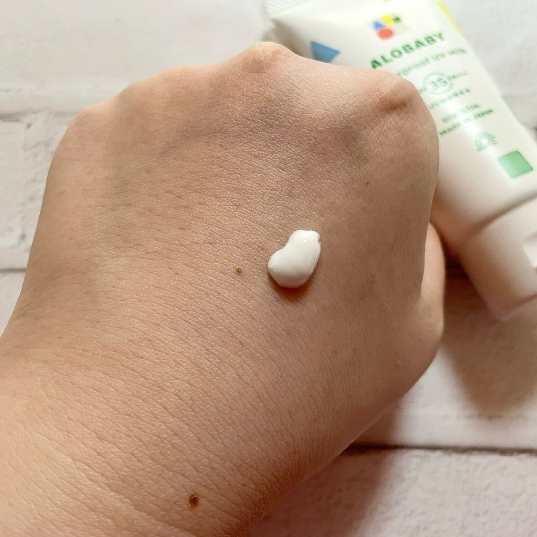 ウォータープルーフUVミルク /ALOBABY/日焼け止めミルクを使ったクチコミ(3枚目)
