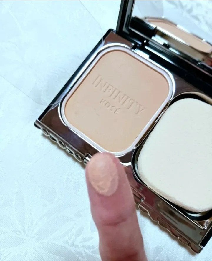スキンルミナンス ファンデーション/インフィニティ/パウダーファンデーションを使ったクチコミ(4枚目)