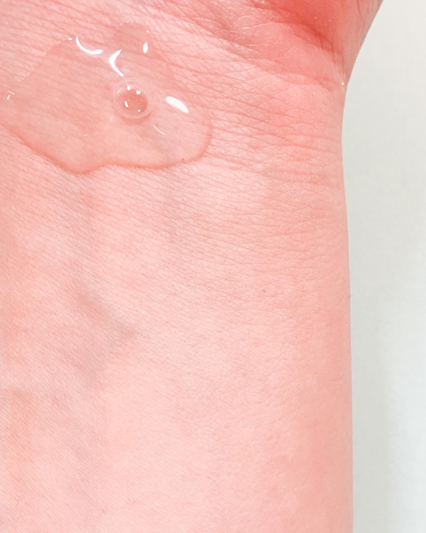 ウォータリー ヒアル セラム/Real Barrier/美容液を使ったクチコミ（3枚目）