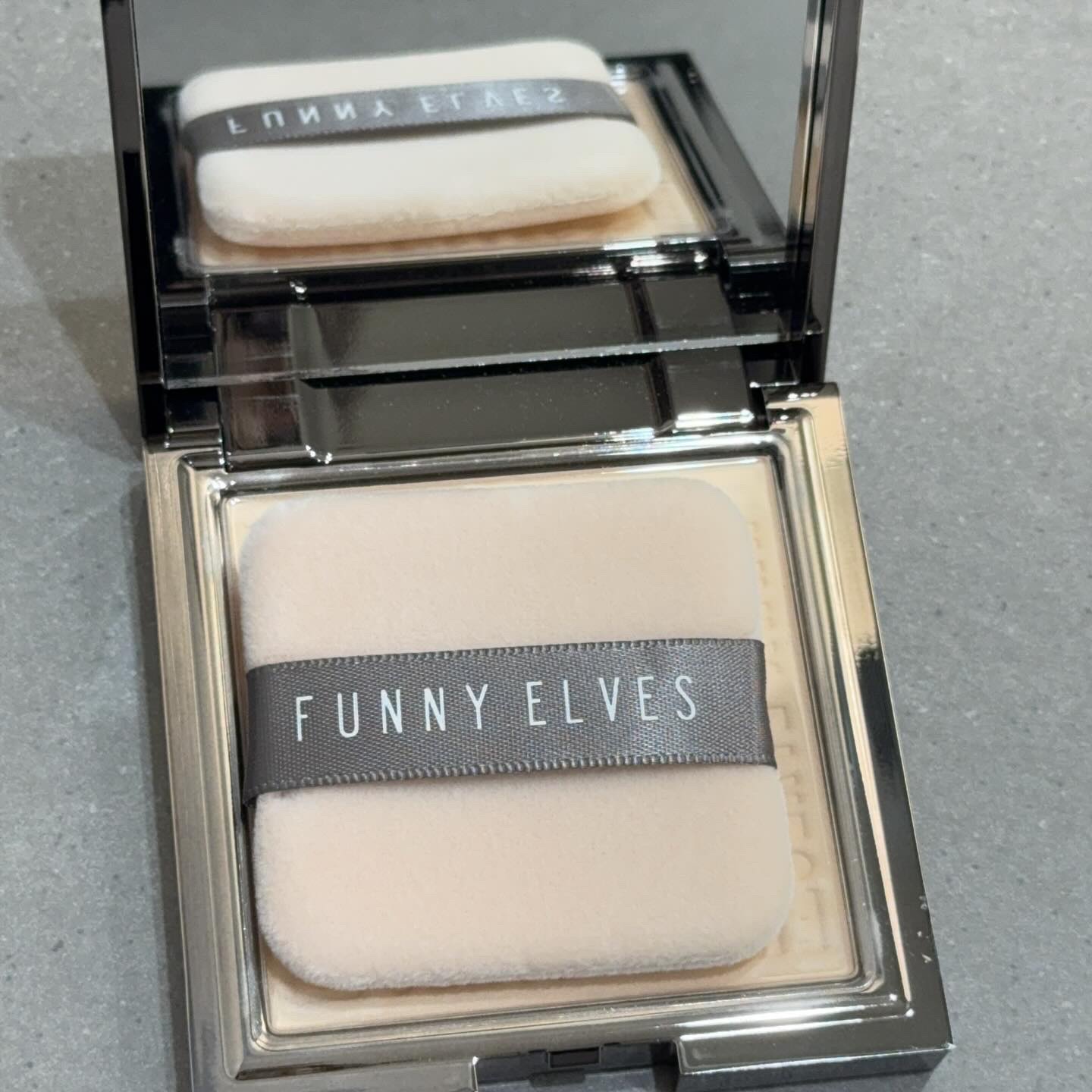 ソフトマットプレストパウダー/FUNNY ELVES方里/プレストパウダーを使ったクチコミ（3枚目）