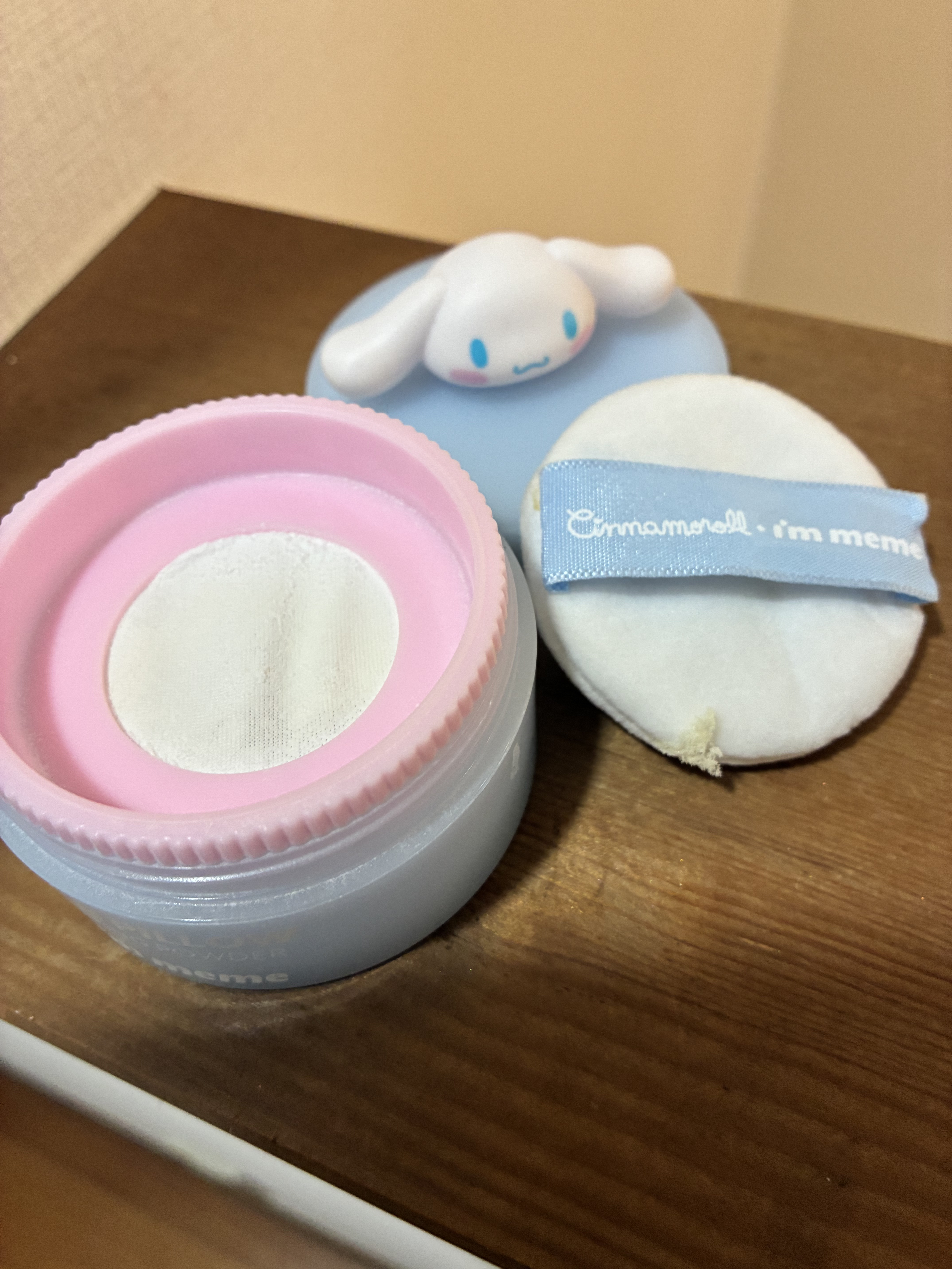 スキンピローセッティングパウダー/i’m meme/ルースパウダーを使ったクチコミ（2枚目）