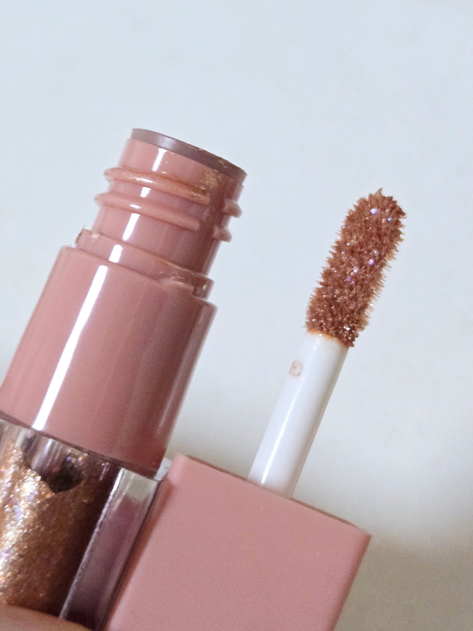 ルポレムリキッドアイシャドウ/LEPOREM/リキッドアイシャドウを使ったクチコミ（1枚目）