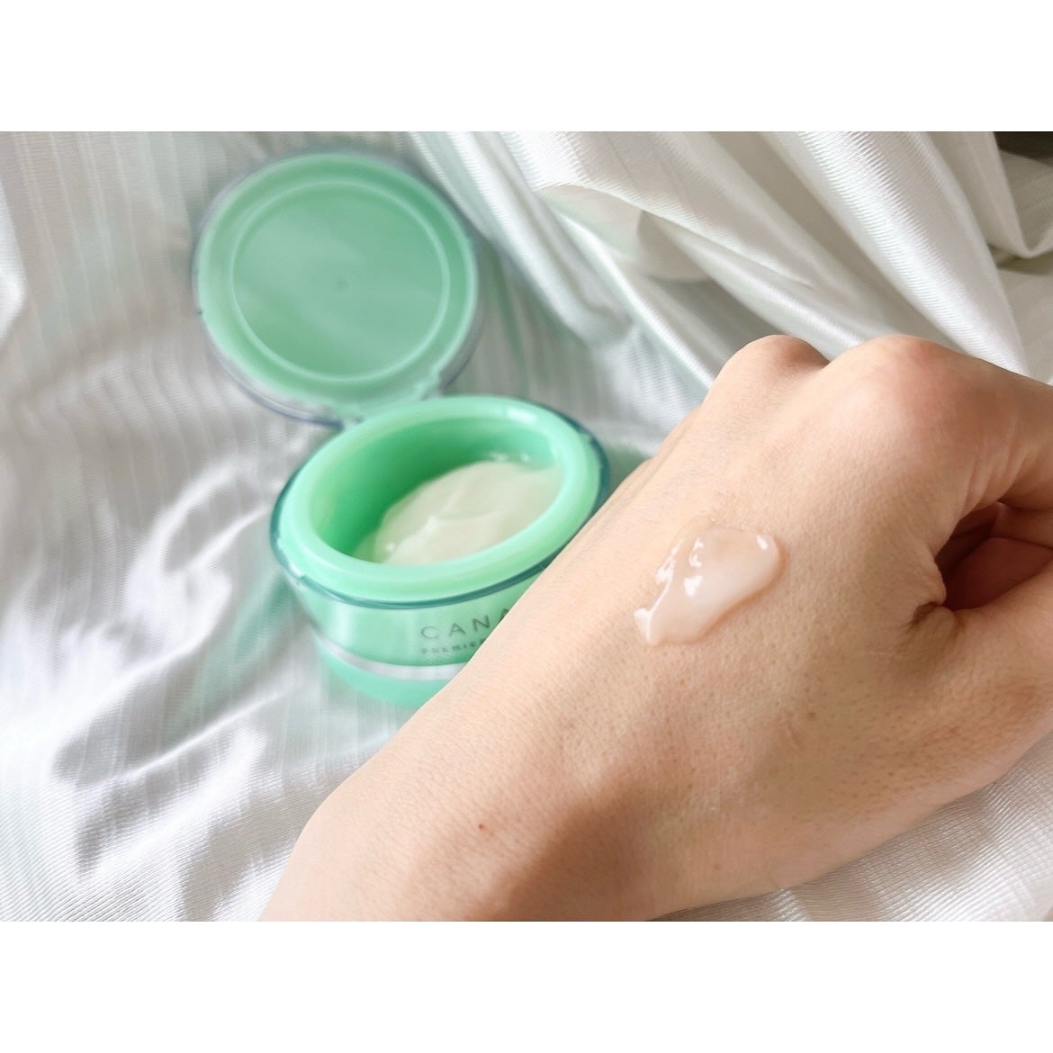 プレミアバリアフィックス /CANADEL/オールインワン化粧品を使ったクチコミ(3枚目)