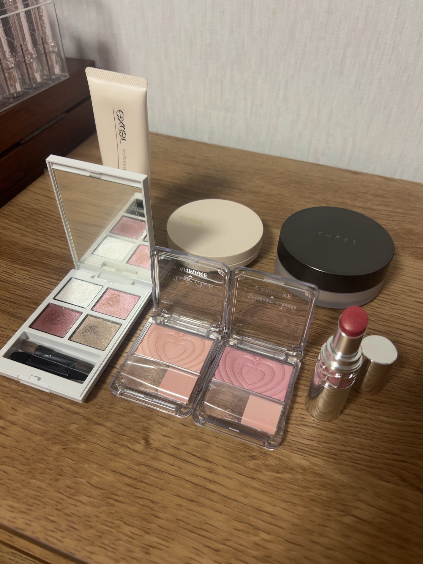 アドバンスドエシリアルスムースオペレーター ルースパウダー/THREE/ルースパウダーを使ったクチコミ(2枚目)