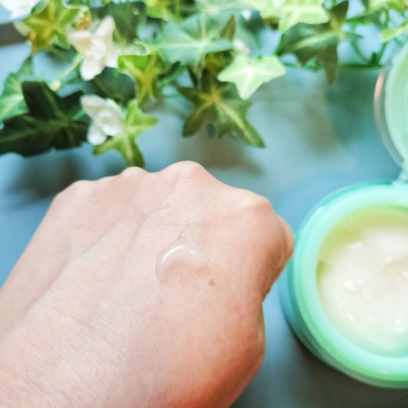 プレミアバリアフィックス /CANADEL/オールインワン化粧品を使ったクチコミ（2枚目）