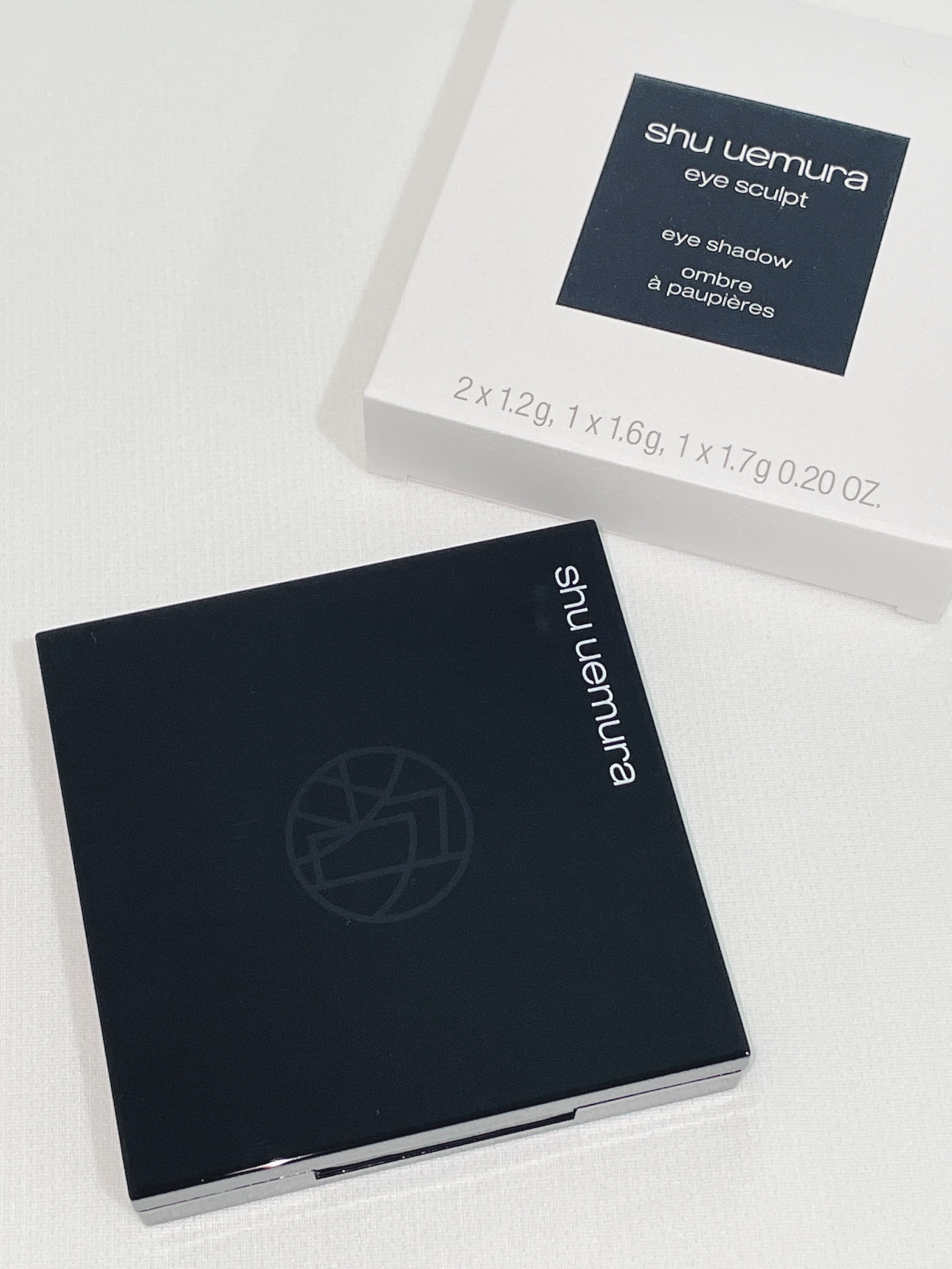 shu uemura 
アイスカルプト クールブラッシュ

ヌードカラーで肌馴染みがよく目元の立体感を自然に引き立てるアイシャドウ✨

しっとりとした質感で発色、色持ちも◎

#PR #シュウウエムラ #LIPSモニター部_アイスカルプト