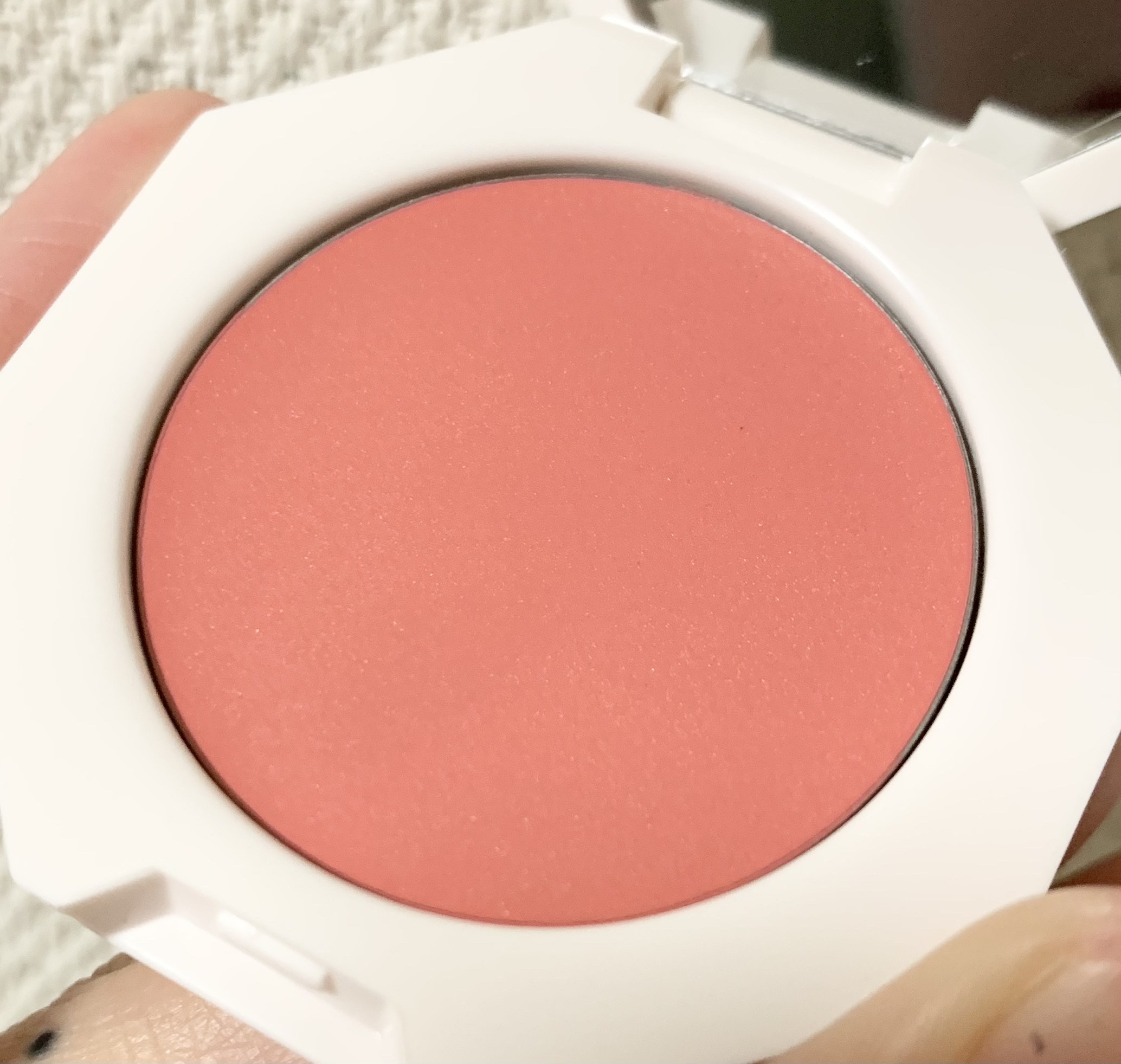 CHEEKS OUT FREESTYLE﻿ 　CREAM BLUSH/FENTY BEAUTY BY RIHANNA/ジェル・クリームチークを使ったクチコミ（2枚目）