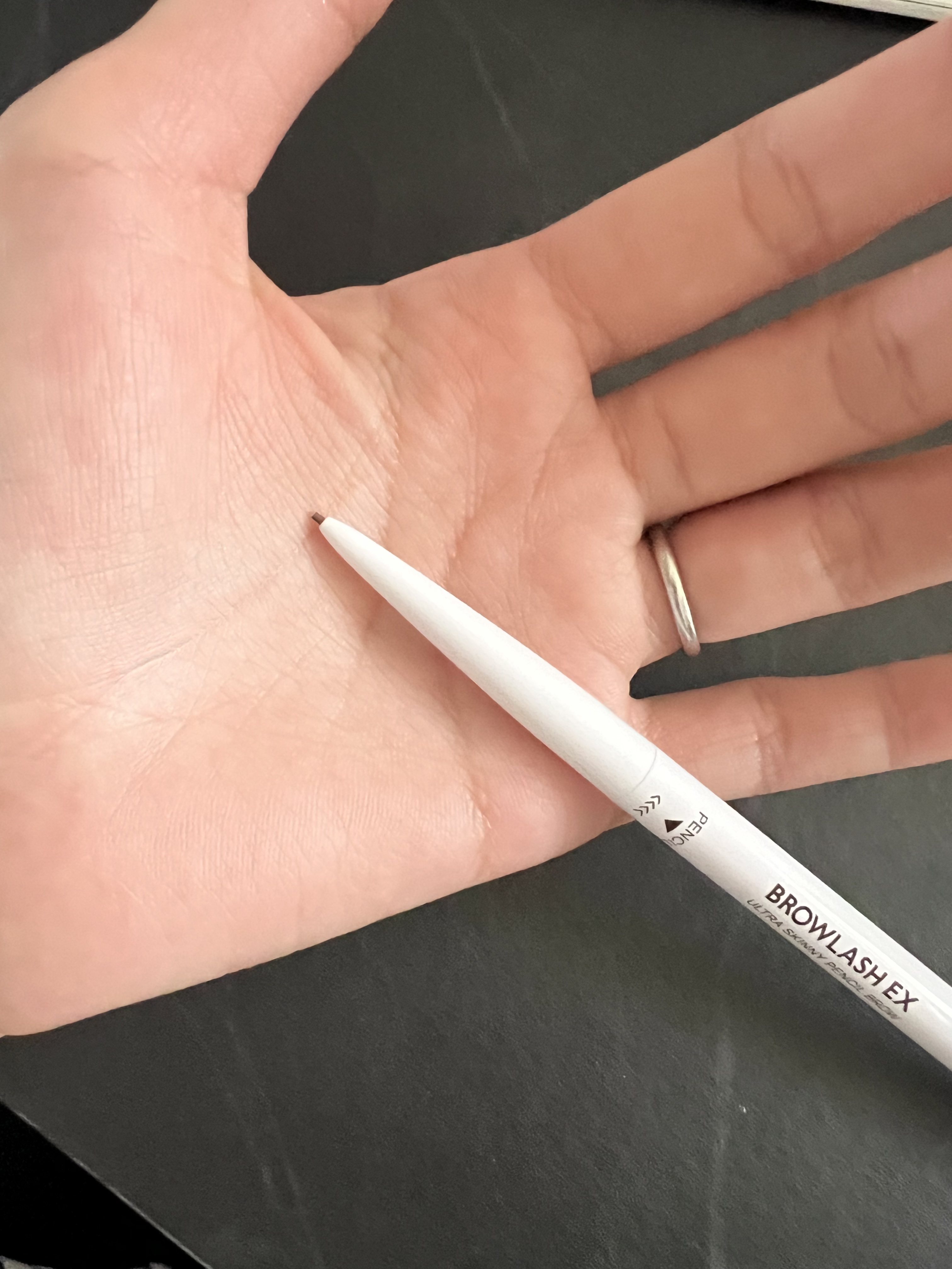 ブロウラッシュEX　ウルトラスキニーペンシルブロウ N/ブロウラッシュ/アイブロウペンシルを使ったクチコミ（3枚目）