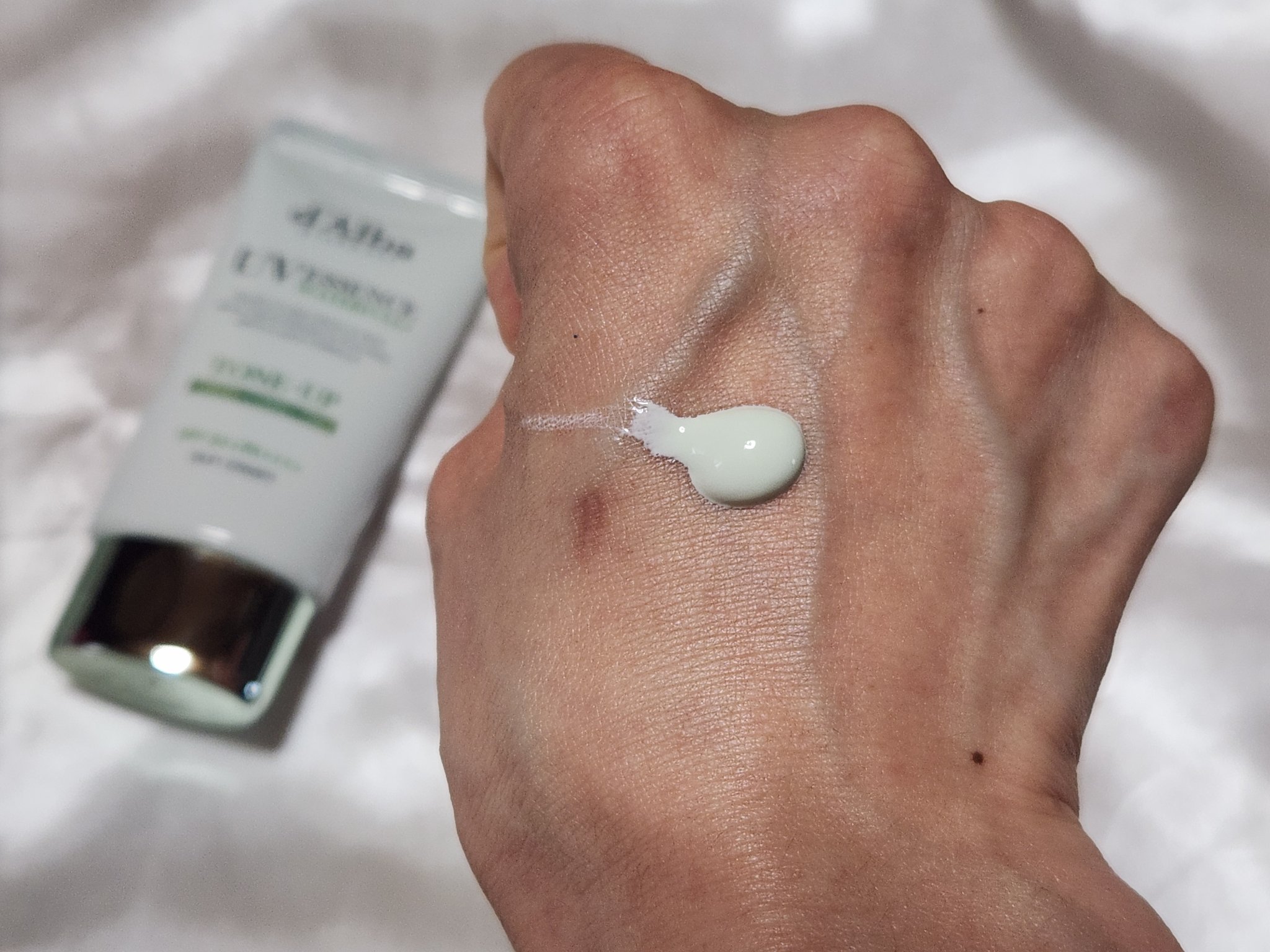 クリーンティーツリーリポソームトーンアップサンクリーム（グリーン）/ダルバ/日焼け止めクリームを使ったクチコミ（2枚目）