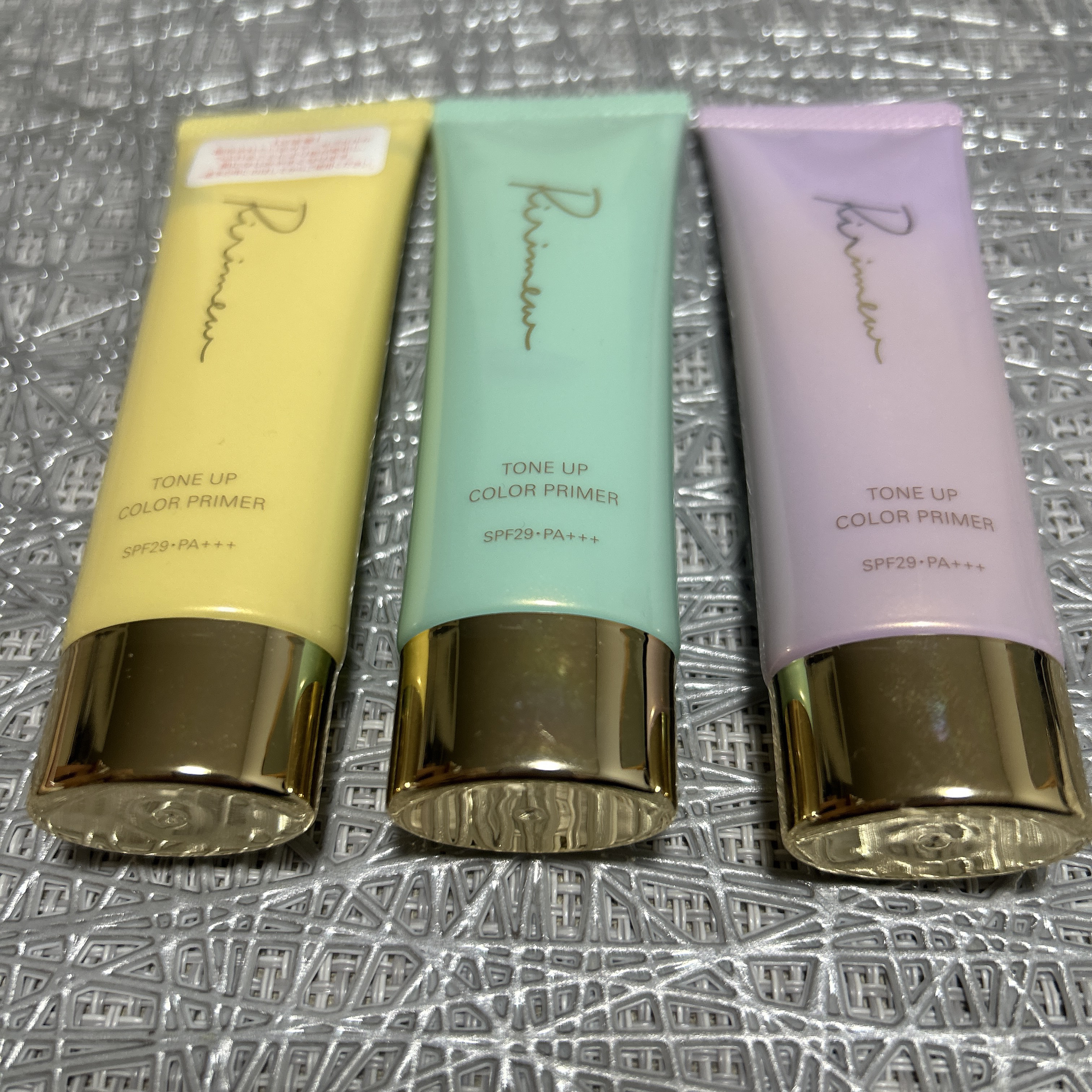 3番 ノーファンデ陶器肌トーンアップクリーム/numbuzin/化粧下地を使ったクチコミ（3枚目）