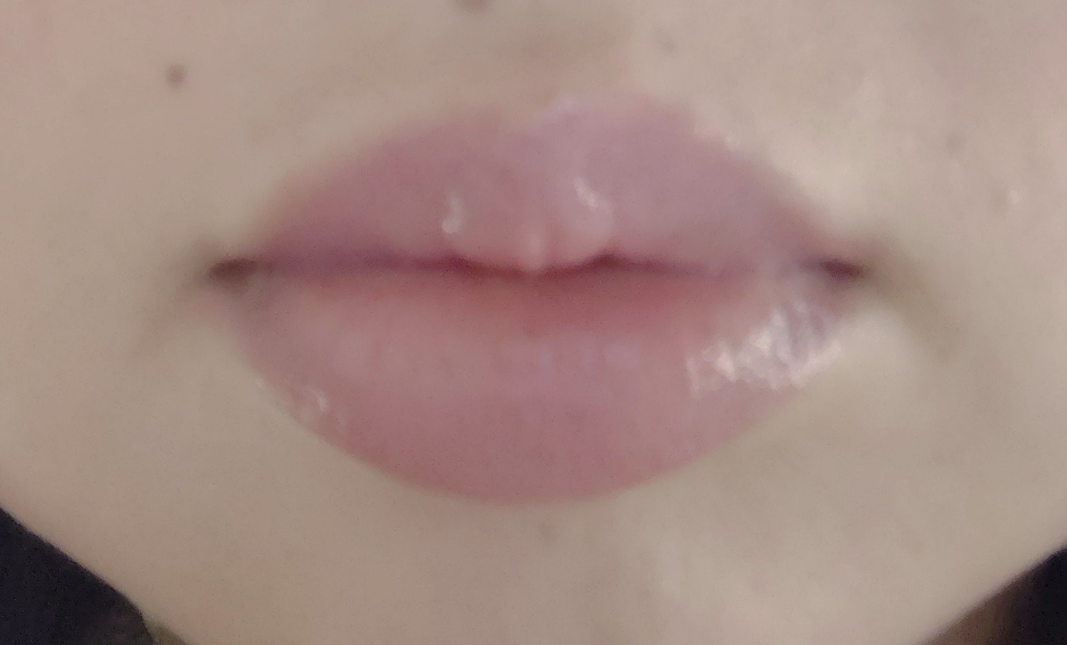 モイスチャー グレイズ リップスティック 103 透秋桜 -SUKEKOSUMOSU（限定色）/SUQQU/口紅を使ったクチコミ（2枚目）