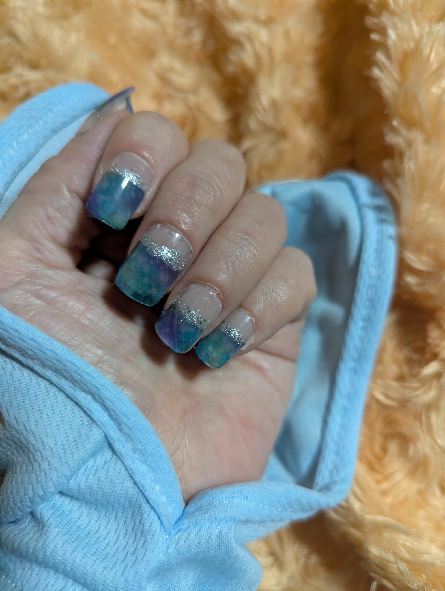 ファンデーションカラーズ/キャンメイク/マニキュアを使ったクチコミ（2枚目）