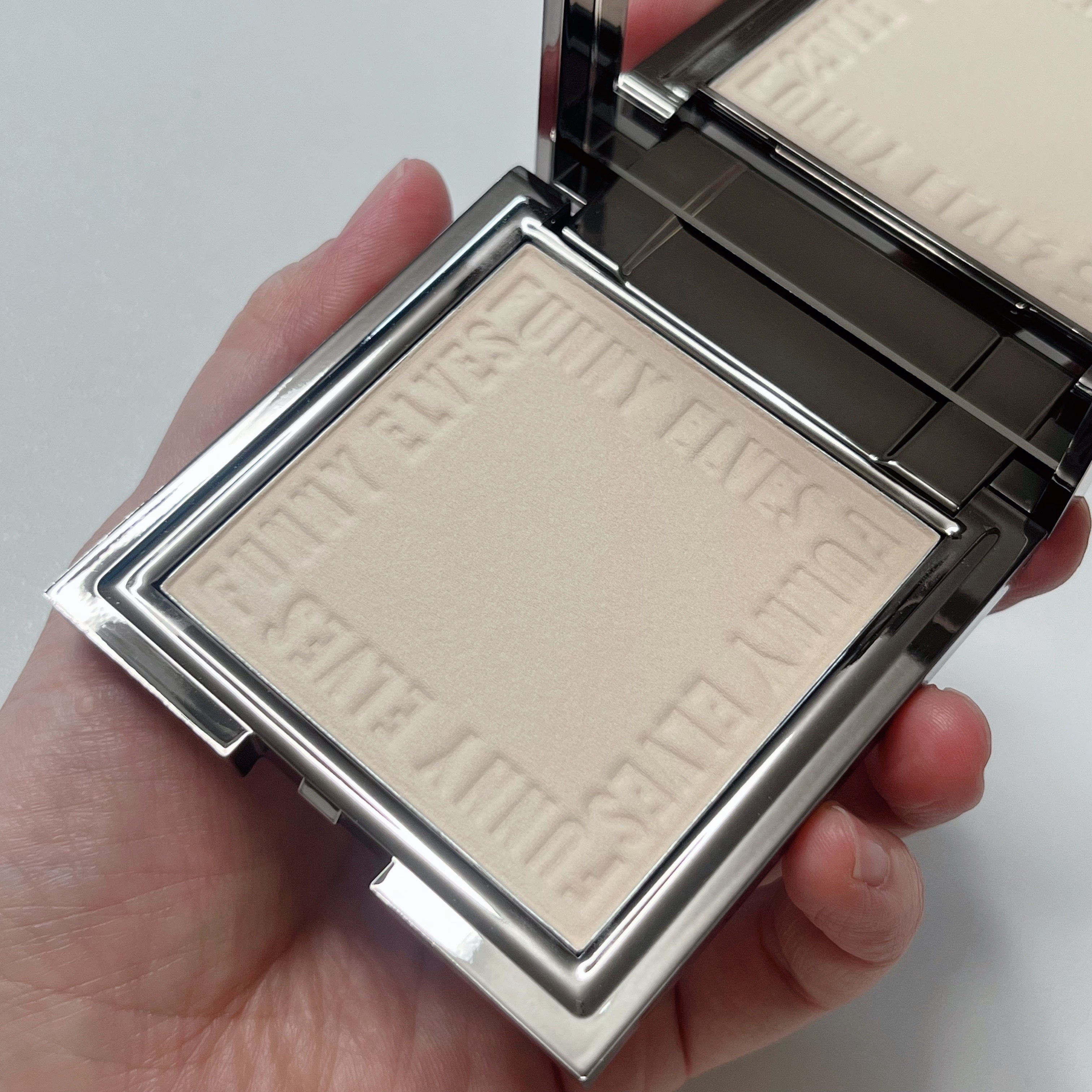 ソフトマットプレストパウダー/FUNNY ELVES方里/プレストパウダーを使ったクチコミ（3枚目）