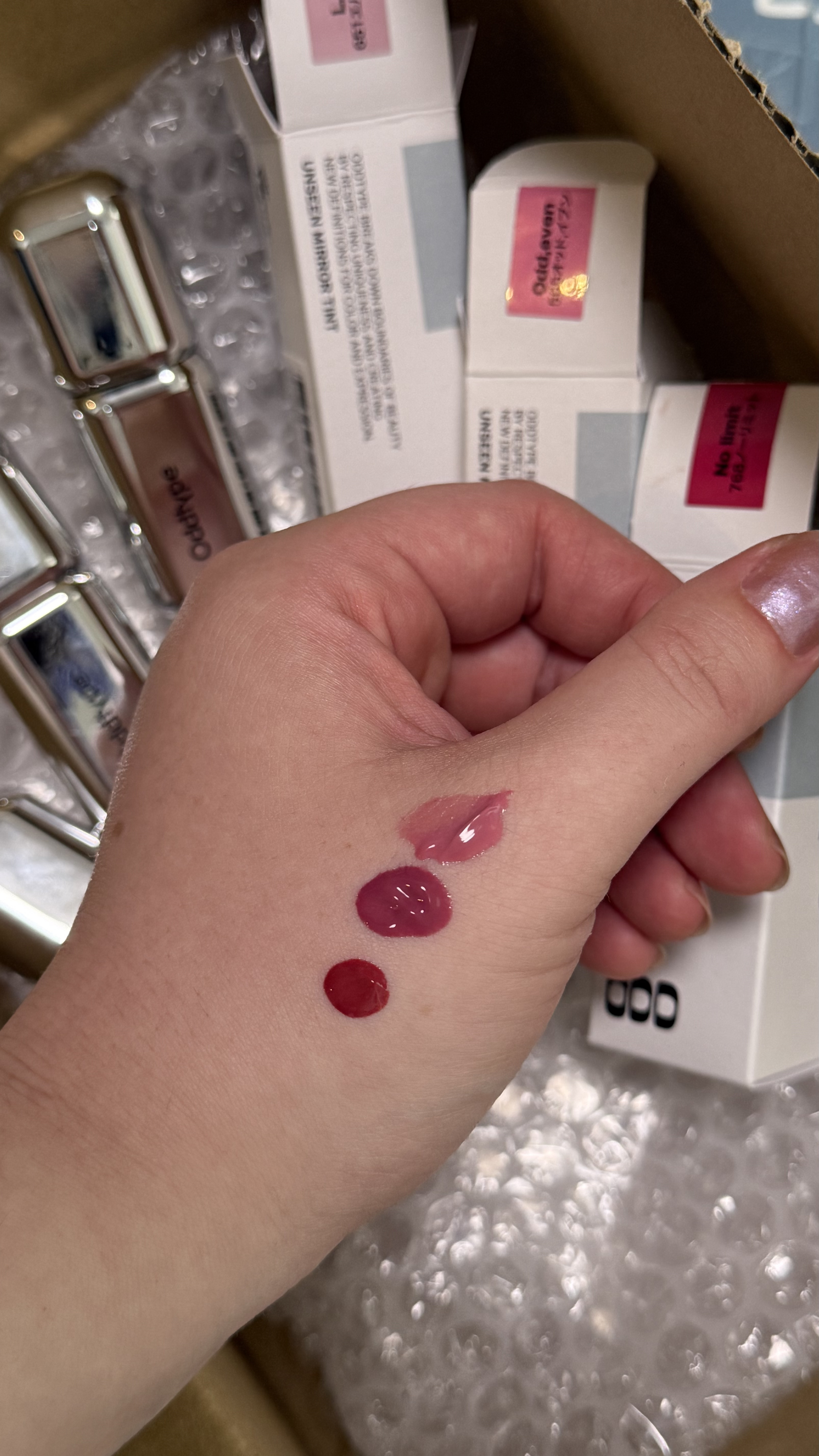 アンシーン ミラーティント/Oddtype/リップティントを使ったクチコミ（1枚目）