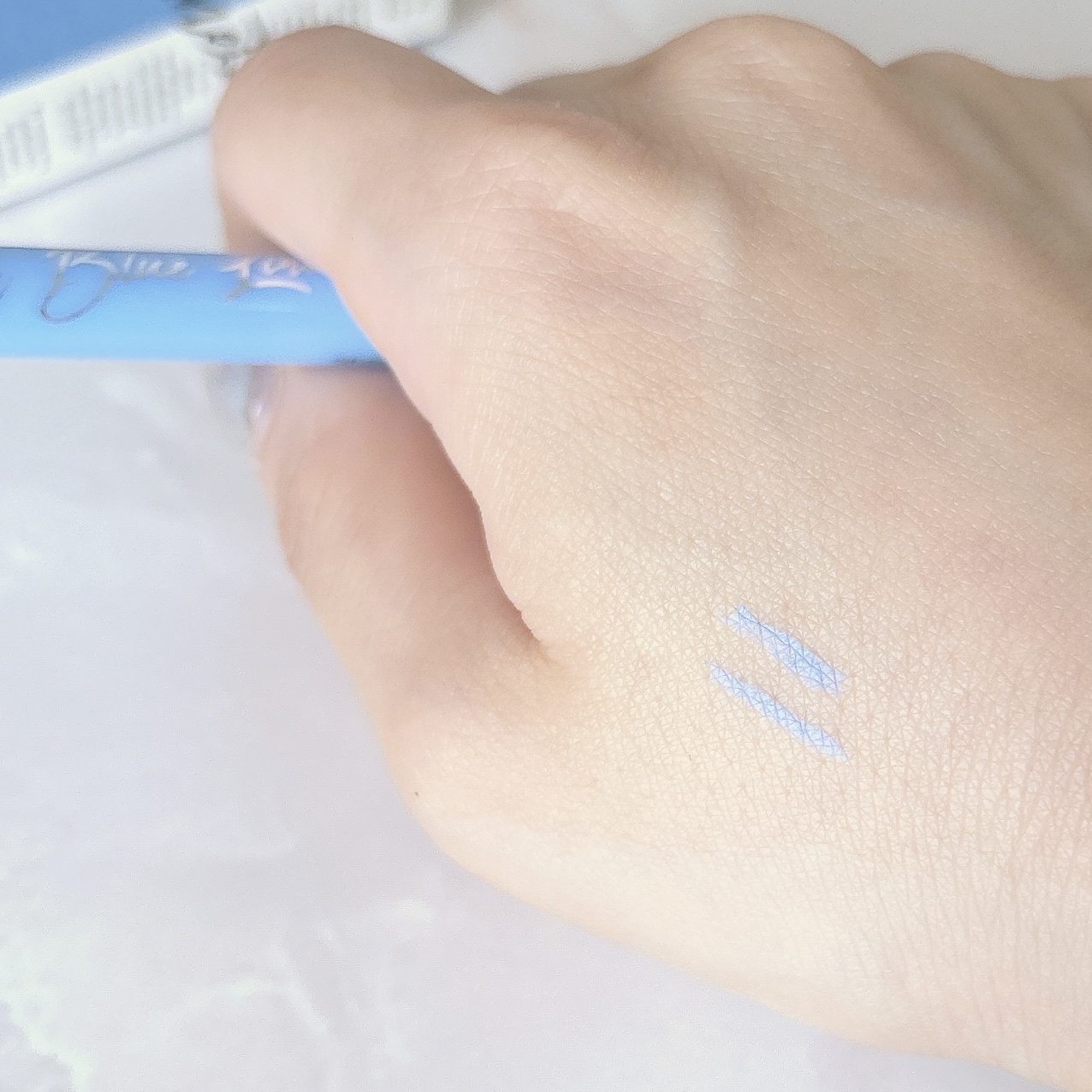 モディッシュブルーライナー/Tooq/リキッドアイライナーを使ったクチコミ（3枚目）