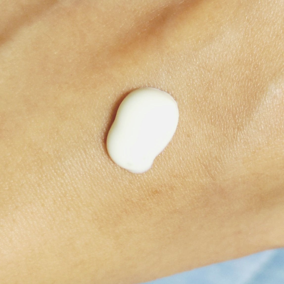 Sun Crush!UV essence 〜向日葵〜/Shiro no Sakura./日焼け止めクリームを使ったクチコミ(2枚目)