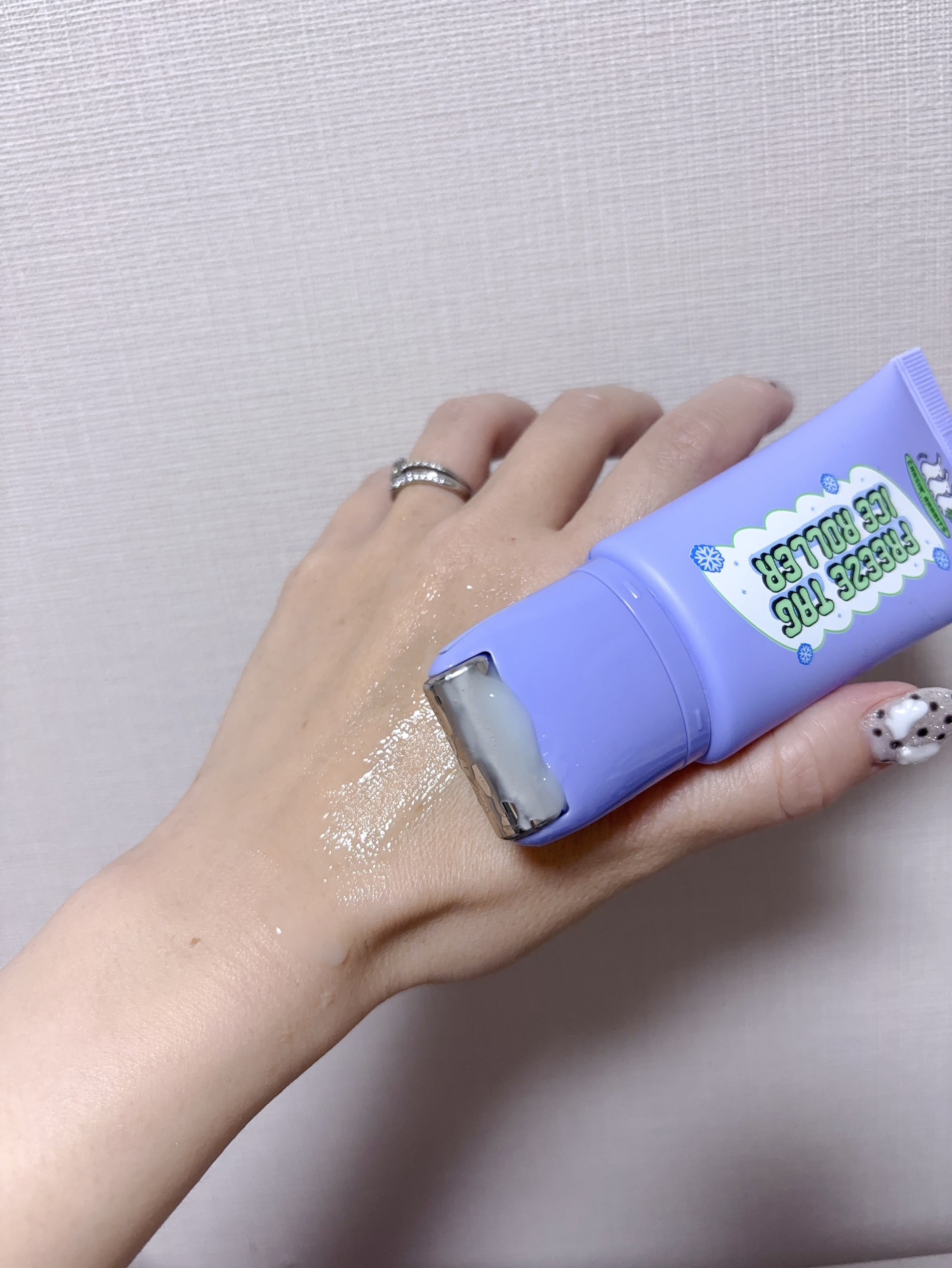 フリーズタグアイスローラー/CHASIN'RABBITS/美容液を使ったクチコミ（2枚目）