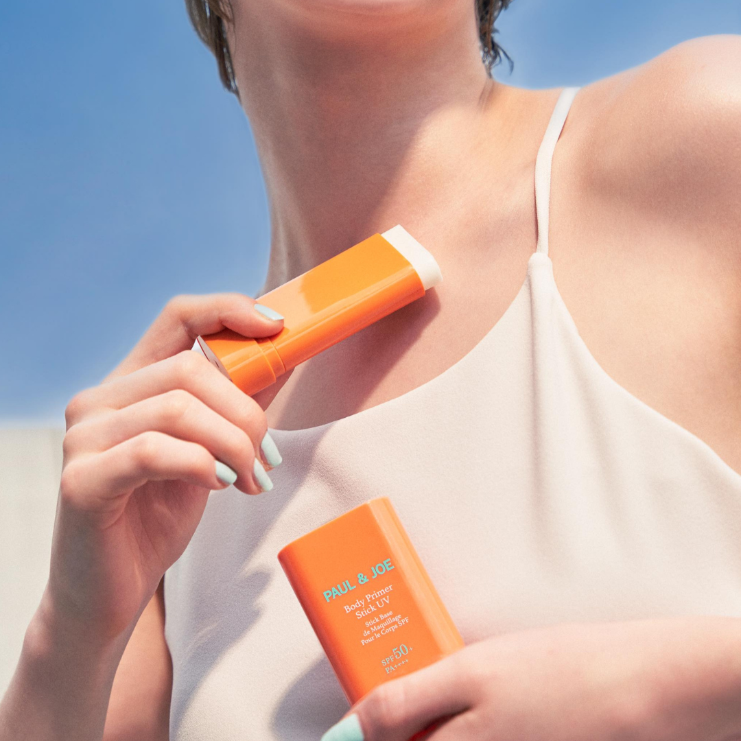 いよいよ7月、夏本番の到来ですね。
日焼け止めの塗り直しには、ボディ プライマー スティック UVがおすすめです！

■ボディプライマー スティック UV
￥3,850（税込）SPF50+ PA++++
https://www.paul-j