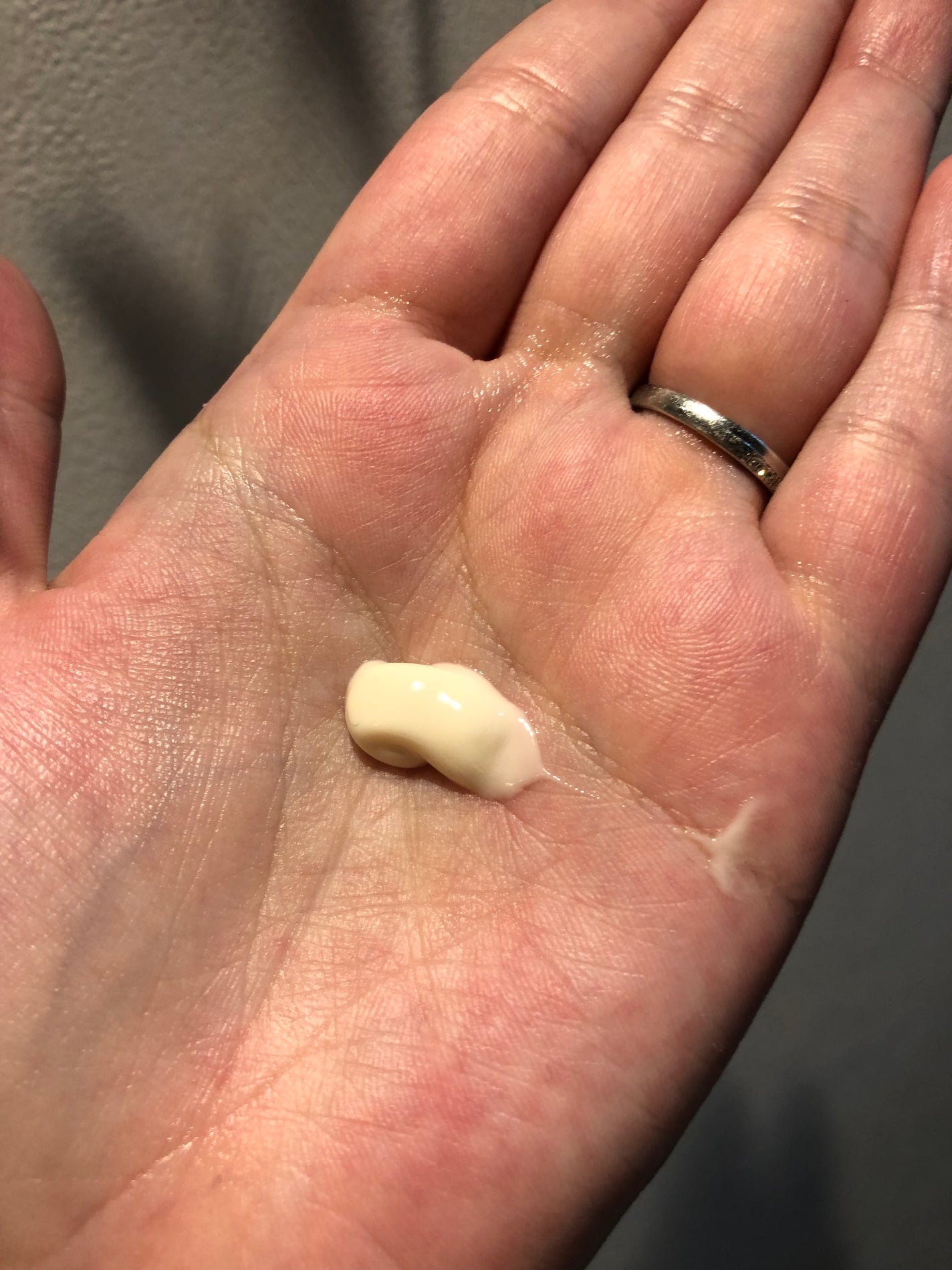 スカルプD ネクストプラス ボリュームアップシャンプー ドライ 【乾燥肌用】/アンファー(スカルプD)/市販シャンプーを使ったクチコミ(5枚目)