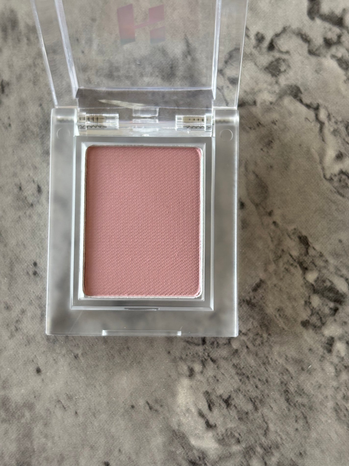 マイフェイブピースアイシャドウ/HOLIKA HOLIKA/単色アイシャドウを使ったクチコミ(2枚目)