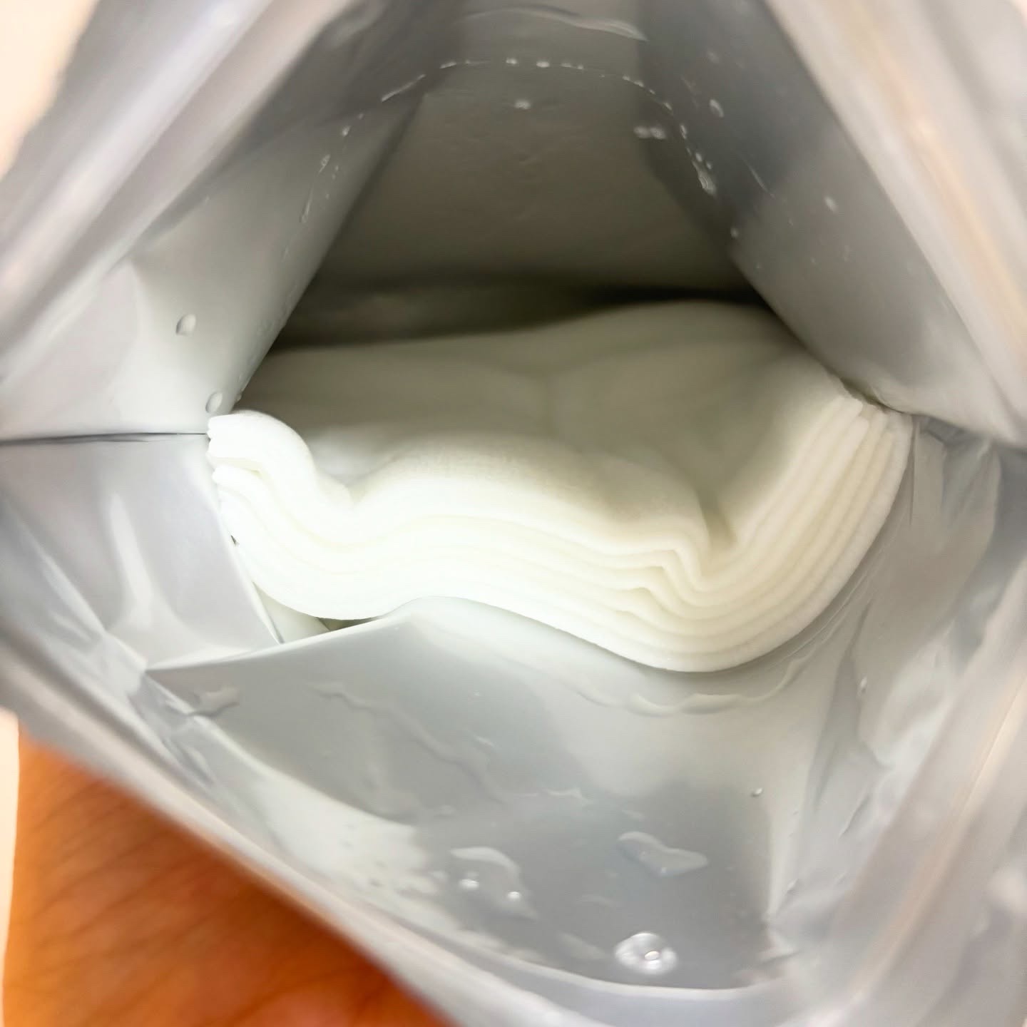 ルルルンプレシャス WHITE(クリア)【旧】/ルルルン/シートマスク・パックを使ったクチコミ（2枚目）