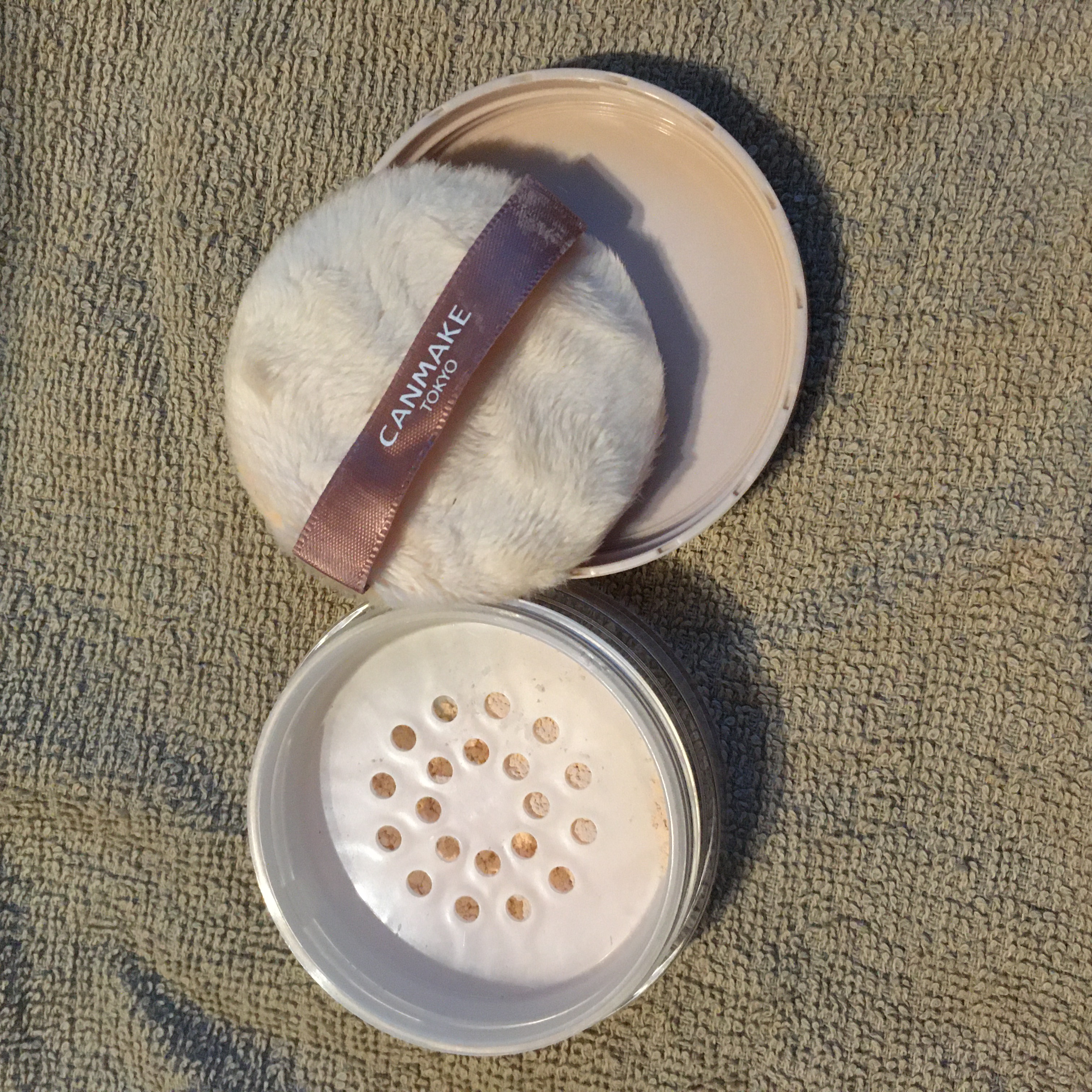 シルキールースモイストパウダー/キャンメイク/ルースパウダーを使ったクチコミ（1枚目）