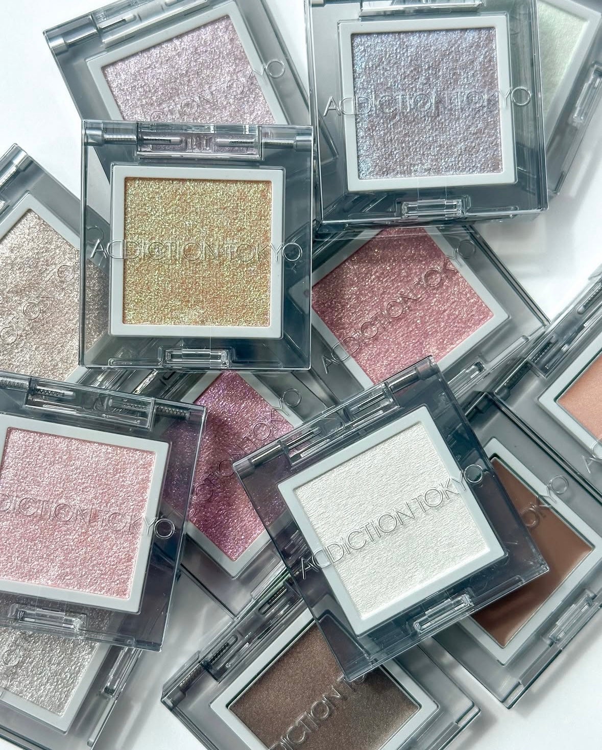 アディクション ザ アイシャドウ スパークル/ADDICTION/単色アイシャドウを使ったクチコミ(2枚目)