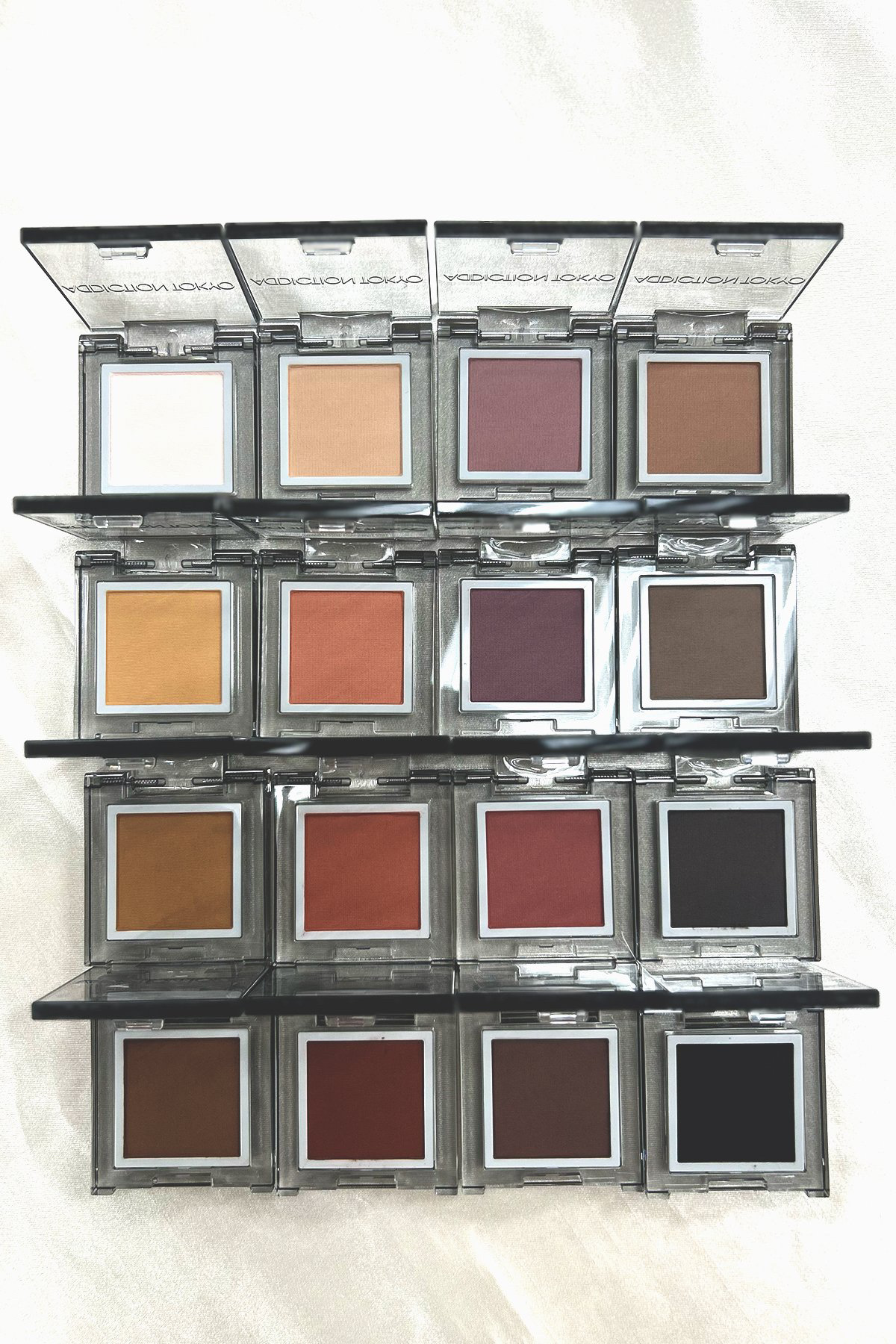 アディクション ザ アイシャドウ スパークル/ADDICTION/単色アイシャドウを使ったクチコミ（3枚目）