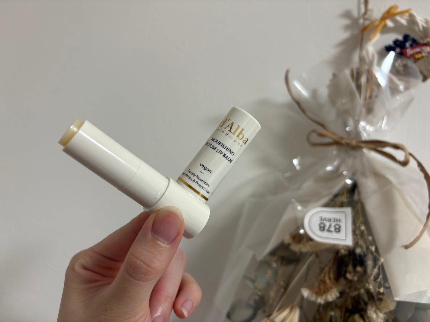 ホワイトトリュフナリシングセラムリップバーム/ダルバ/リップバームを使ったクチコミ(3枚目)