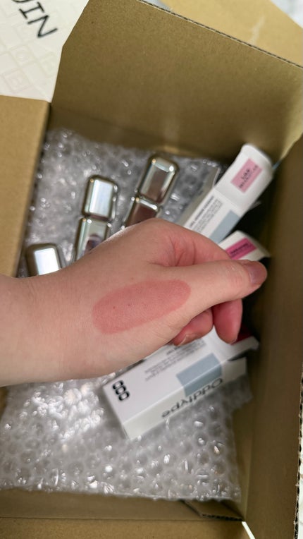 アンシーン ミラーティント/Oddtype/リップティントを使ったクチコミ(6枚目)