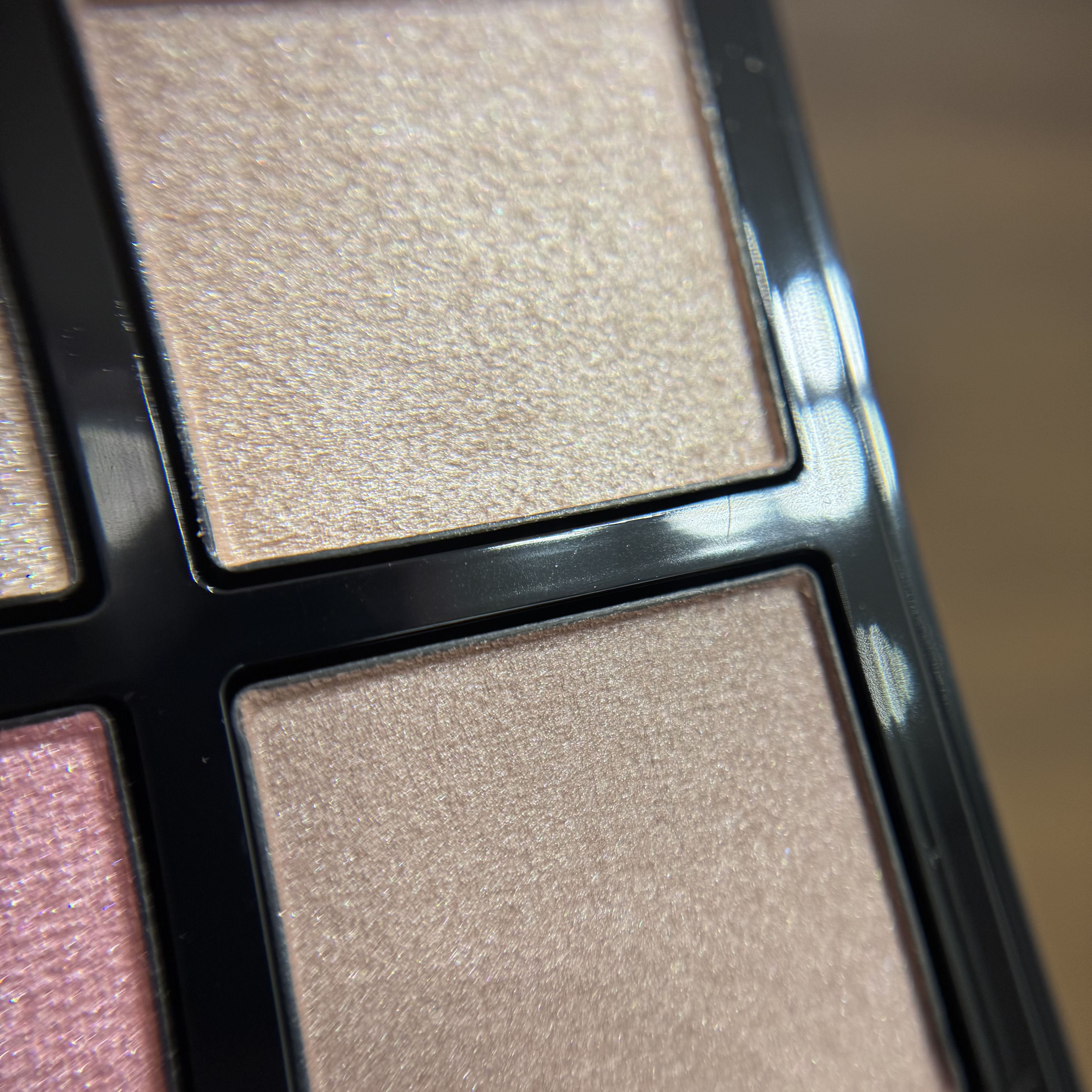 アディクション ザ アイシャドウ パレット +/ADDICTION/アイシャドウパレットを使ったクチコミ（3枚目）