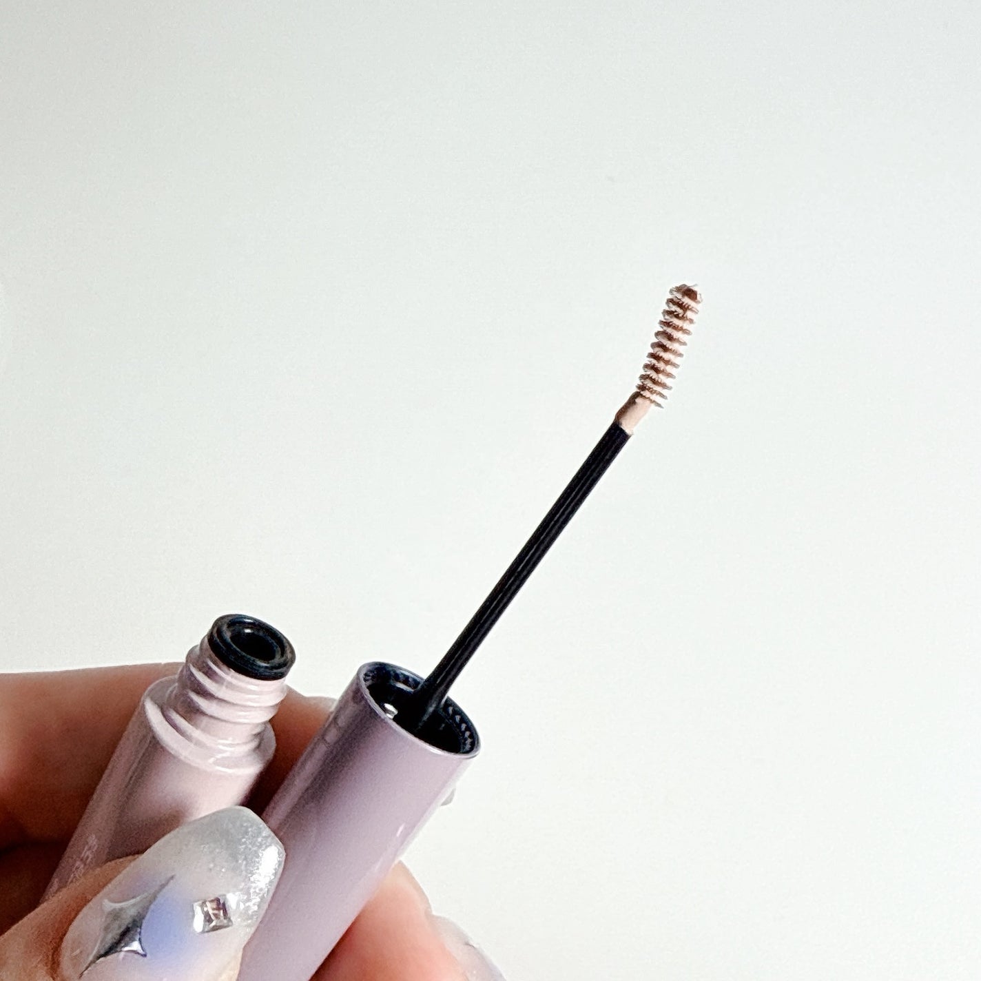 インスパイアスキニーブロウカラ/mude/眉マスカラを使ったクチコミ(3枚目)