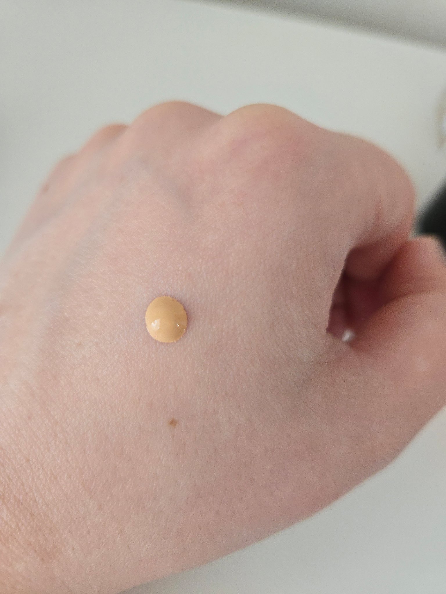 アンリミテッド ケア ツヤ セラム ファンデーション/shu uemura/リキッドファンデーションを使ったクチコミ（3枚目）