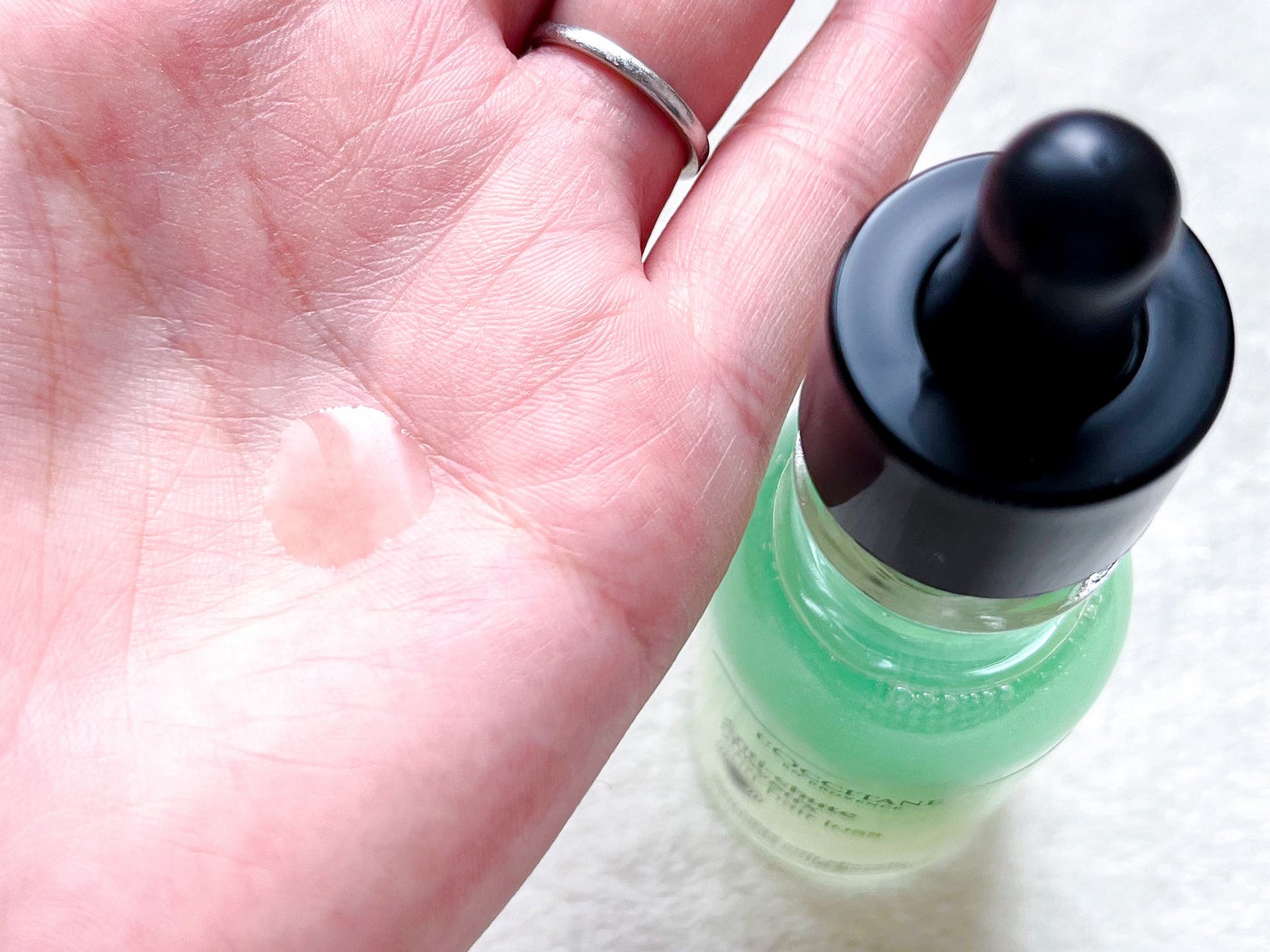 薬用 メディカル アンチヘアロスセラム/L'OCCITANE/頭皮ローションを使ったクチコミ(4枚目)