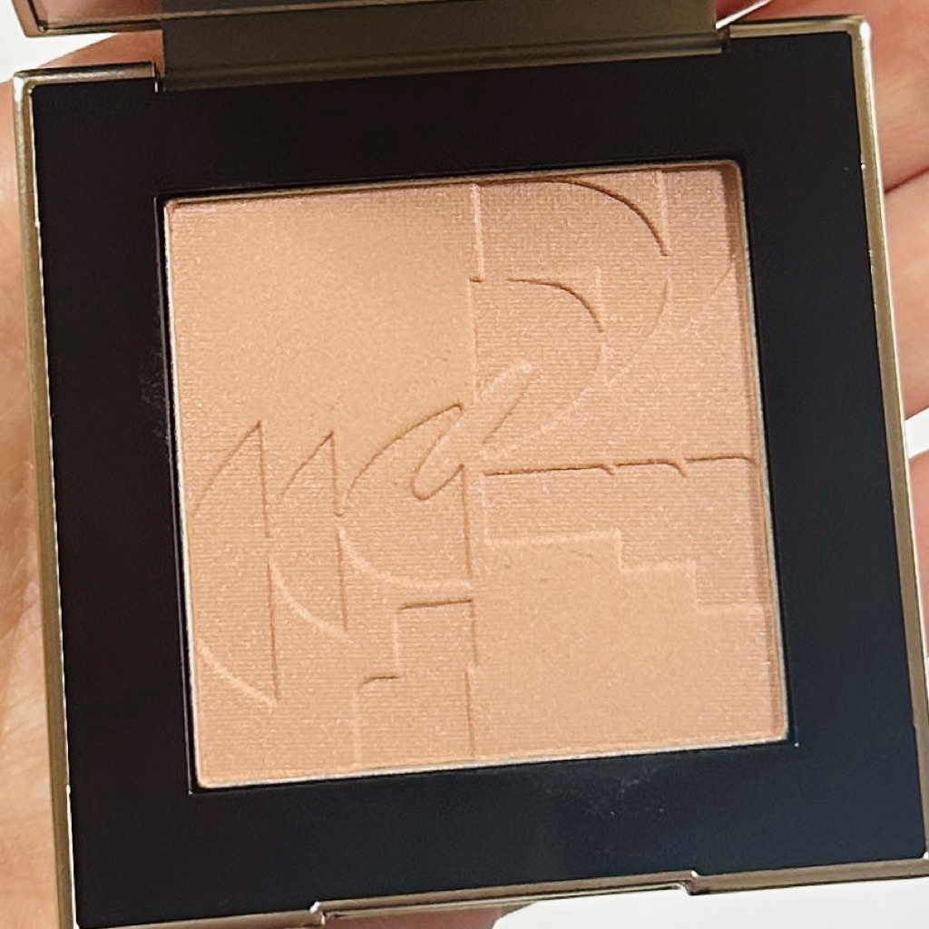 オールオーバーフェイスブラッシュ/TWO SLASH FOUR/パウダーチークを使ったクチコミ（2枚目）