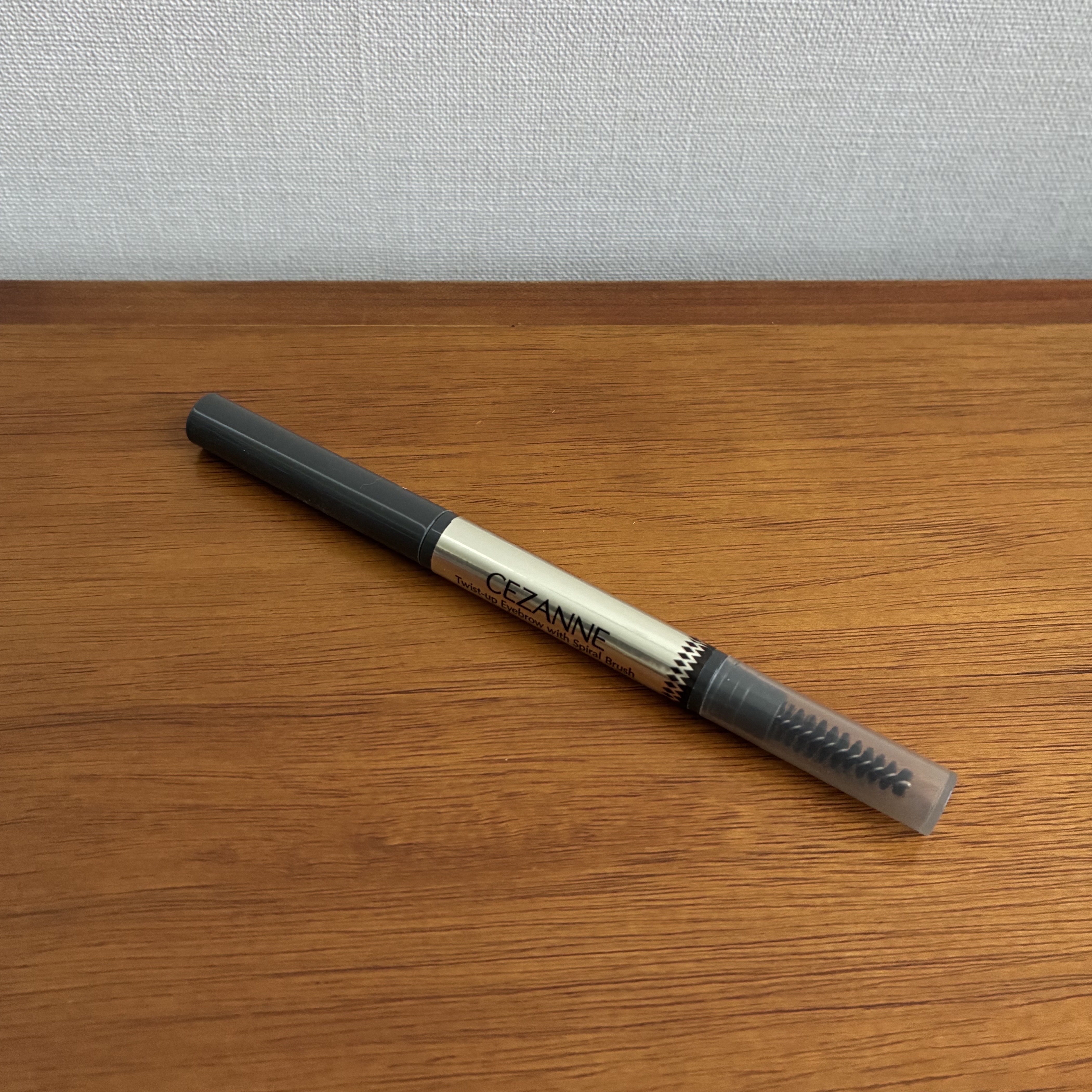 ブラシ付きアイブロウ繰り出し 05 ナチュラルグレー/CEZANNE/アイブロウペンシルを使ったクチコミ（1枚目）