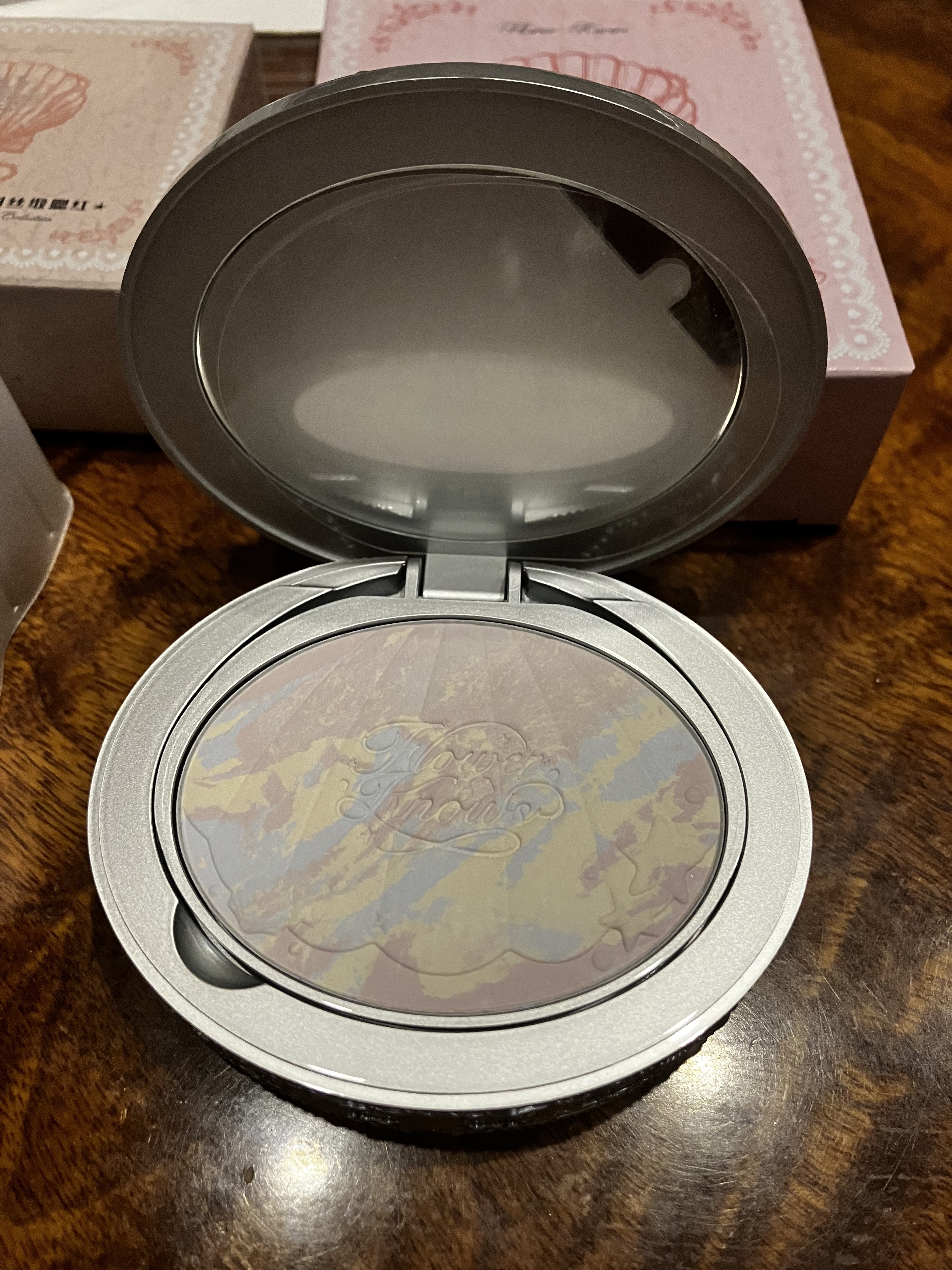 女王のカメオリップスティック 09 カミラ/COLORROSE/口紅を使ったクチコミ（2枚目）