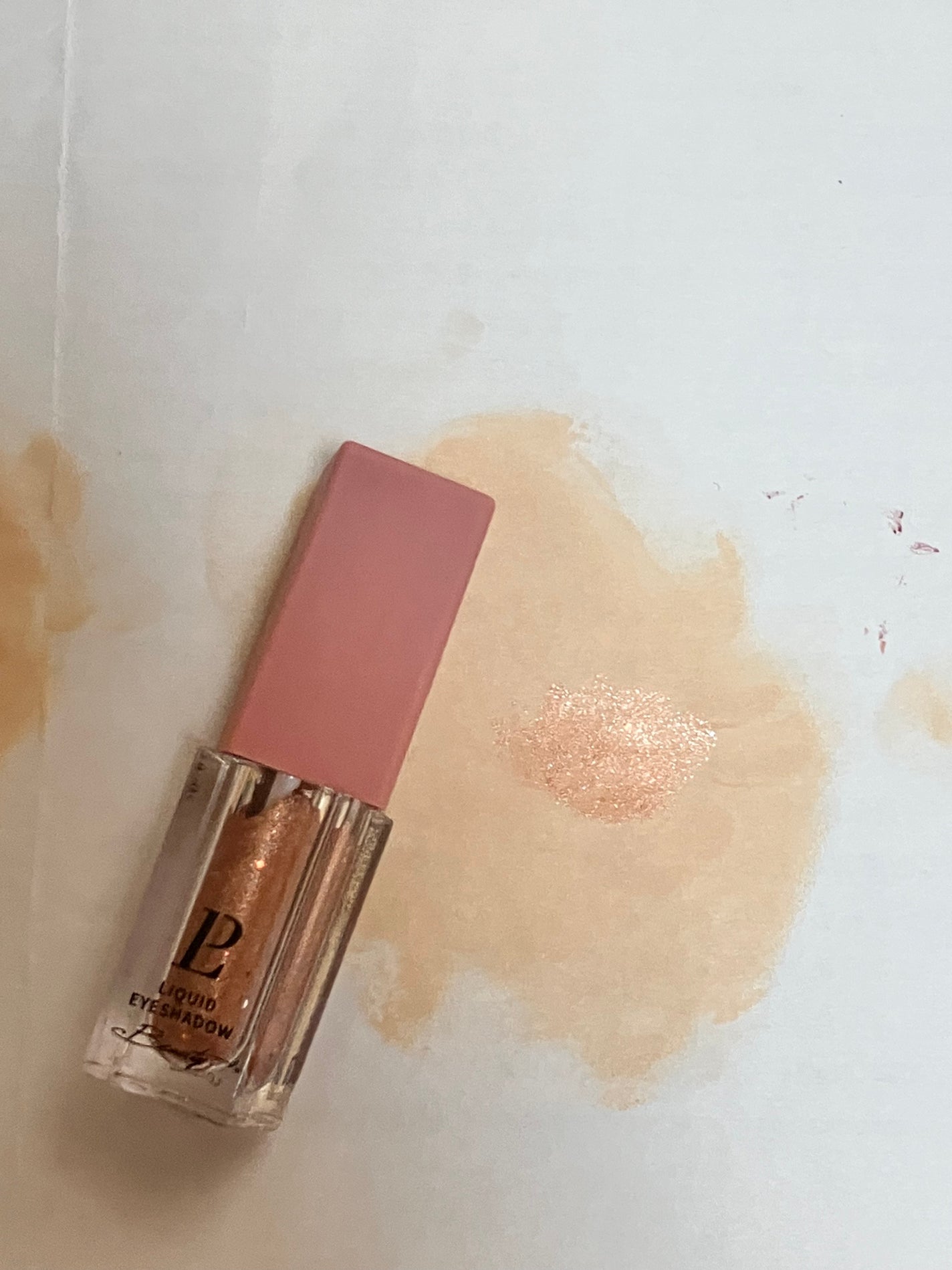 ルポレムリキッドアイシャドウ/LEPOREM/リキッドアイシャドウを使ったクチコミ(1枚目)