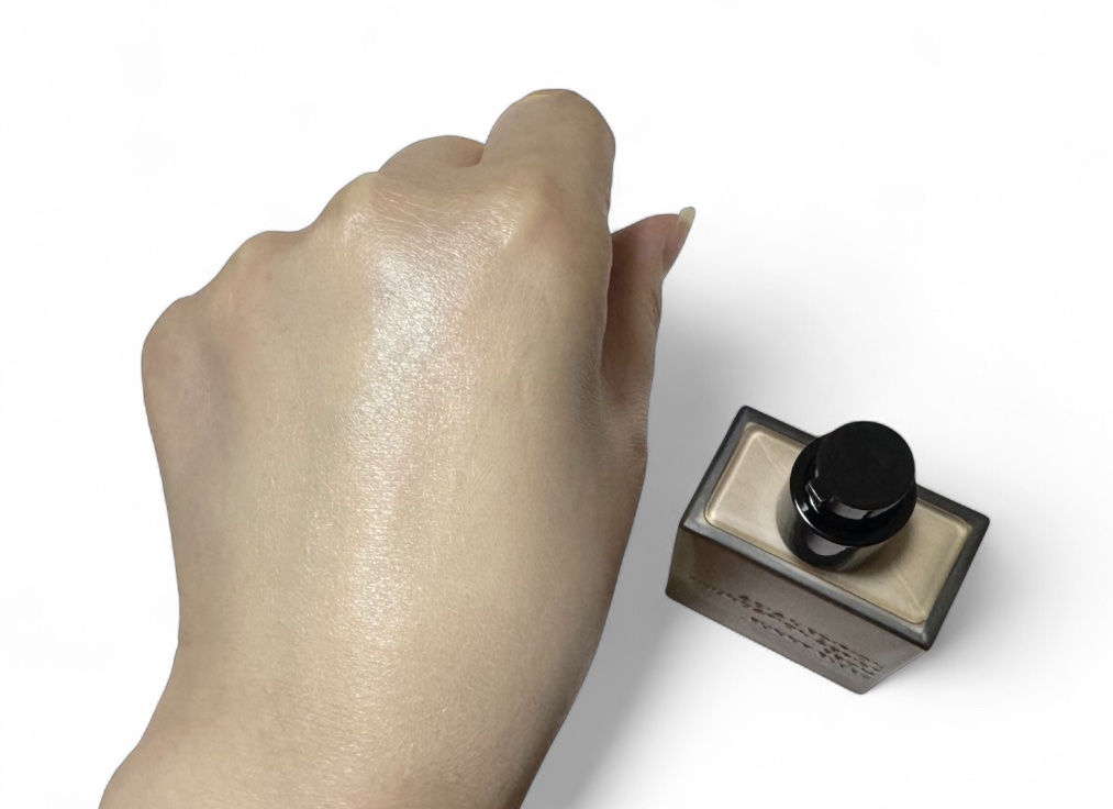 ロングウェア アクア ファンデーション/FUNNY ELVES方里/リキッドファンデーションを使ったクチコミ（3枚目）