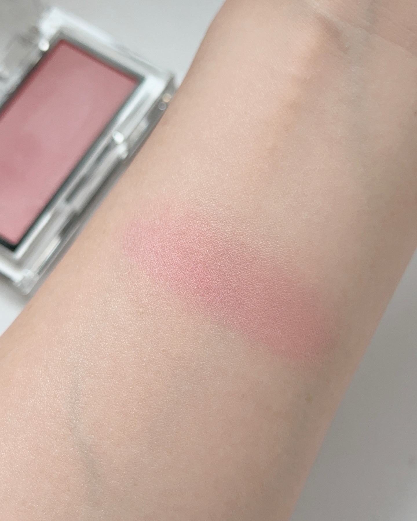 アディクション ザ ブラッシュ マット/ADDICTION/パウダーチークを使ったクチコミ（3枚目）